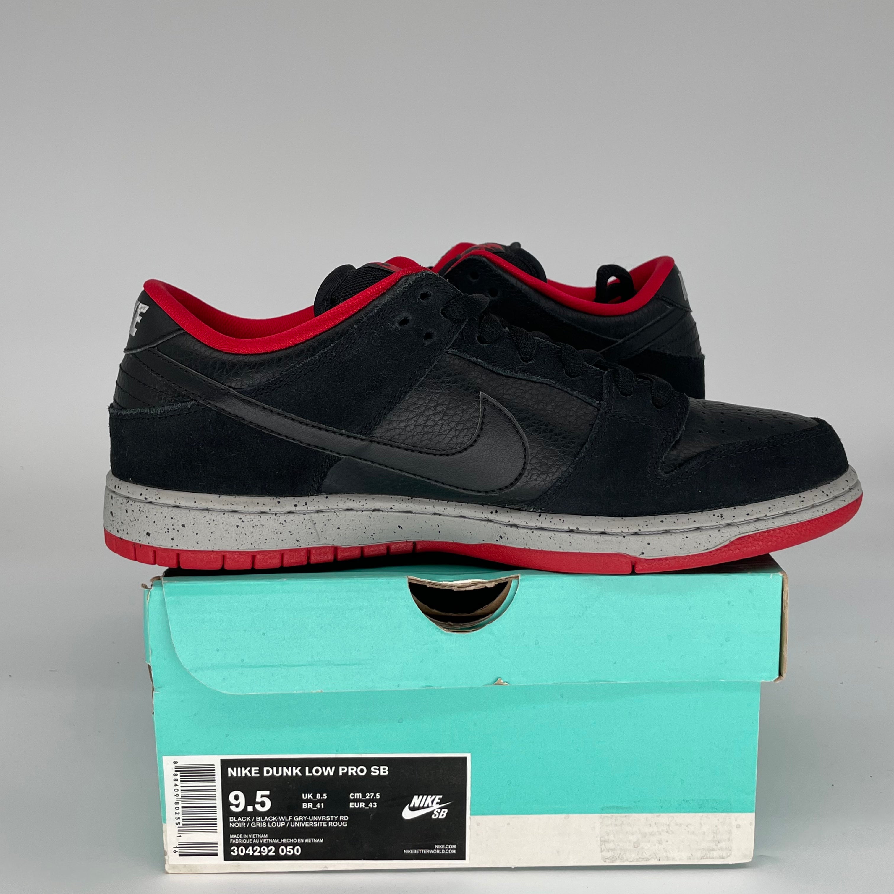 NIKE SB DUNK LOW BLACK CEMENT SIZE 9.5/11W 304292-050