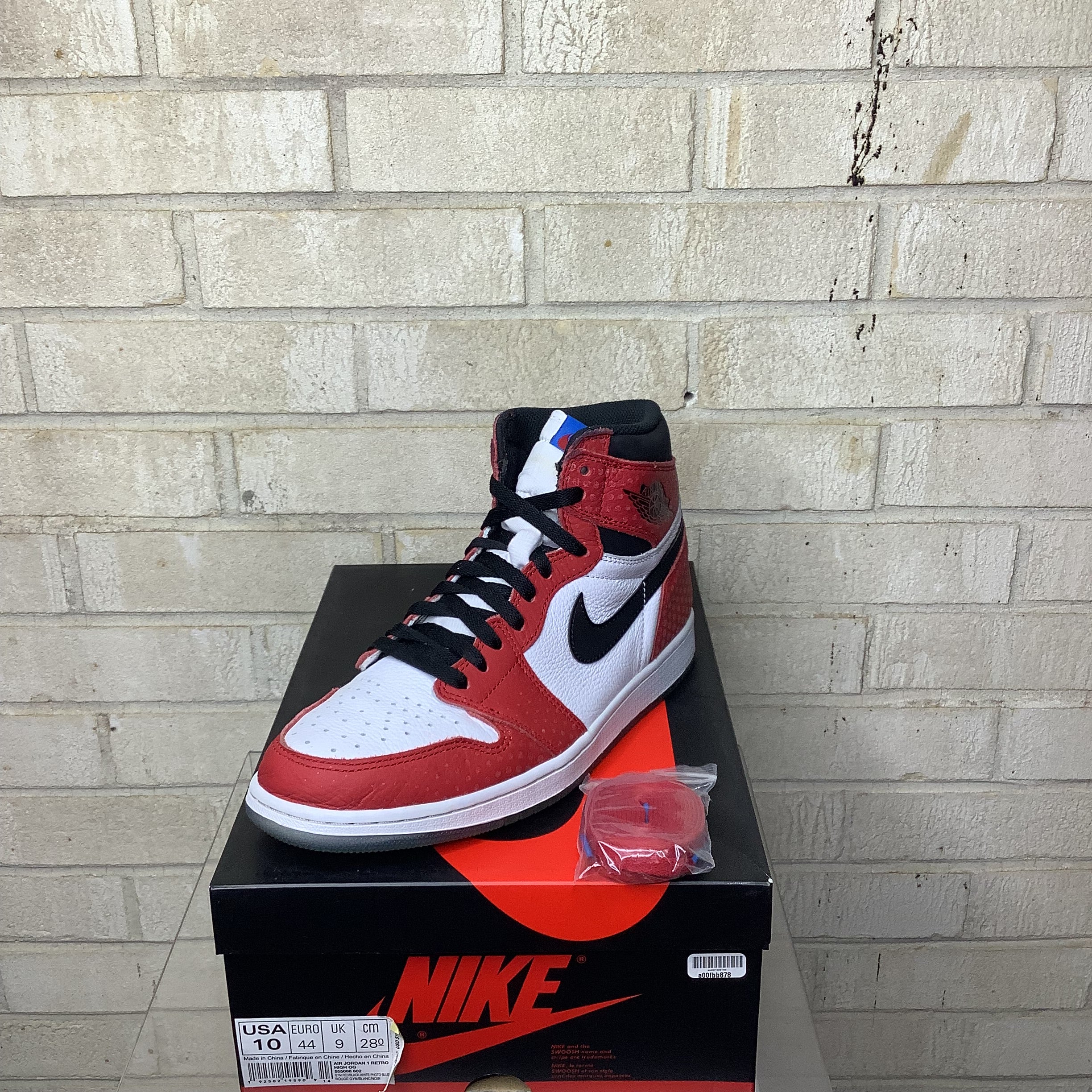 AIR JORDAN 1 SPIDER-MAN ORIGIN STORY SIZE 10 555088-602