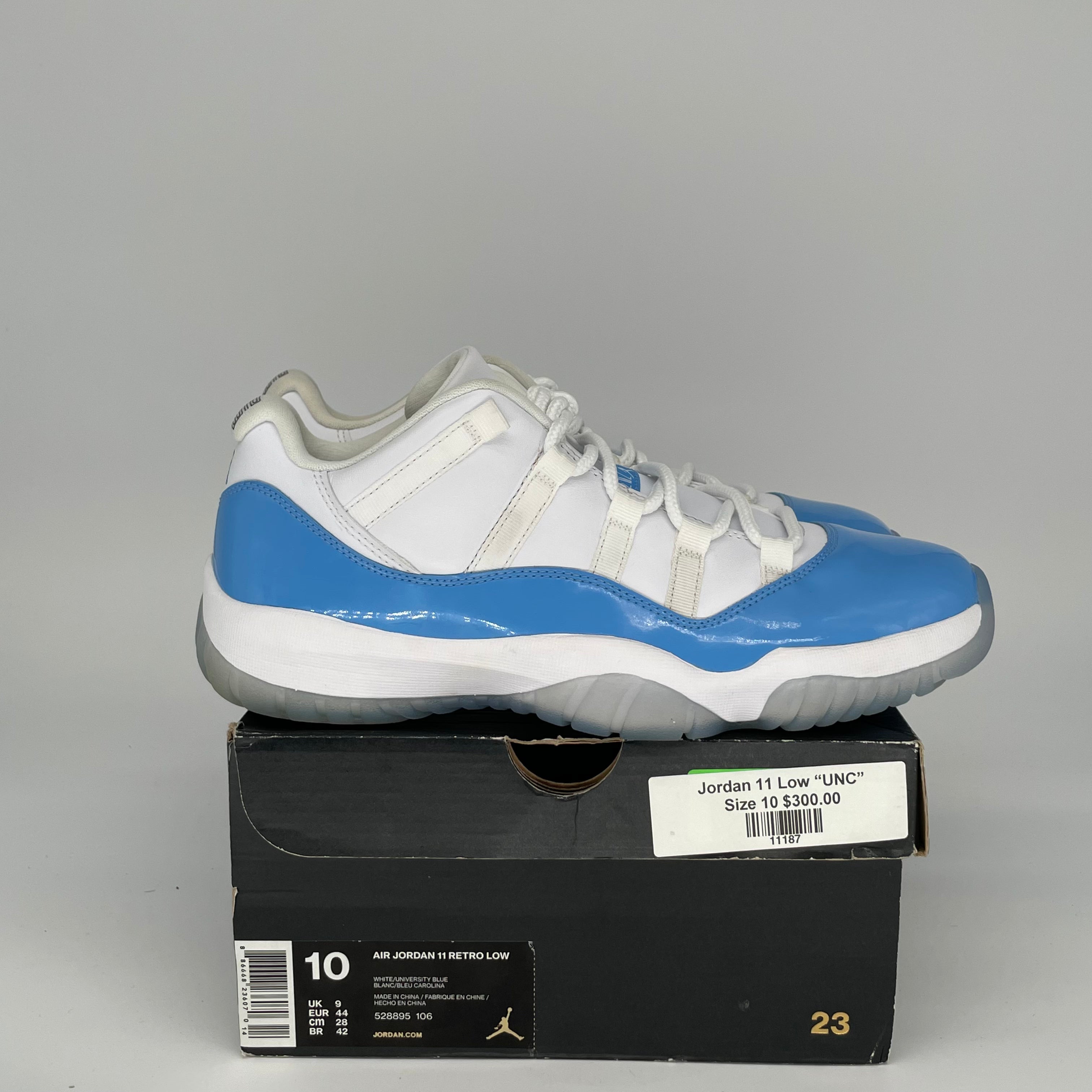 AIR JORDAN 11 LOW UNIVERSITY BLUE SIZE 10 528895-106