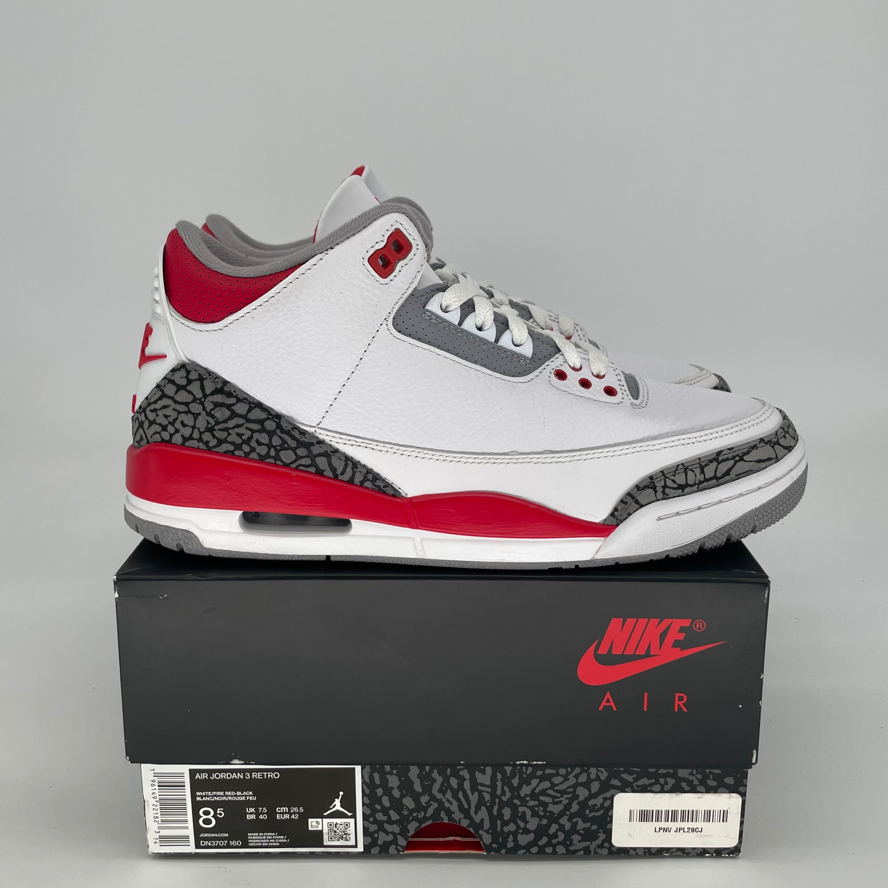 AIR JORDAN 3 FIRE RED DN3707-160 SIZE 8.5/10W