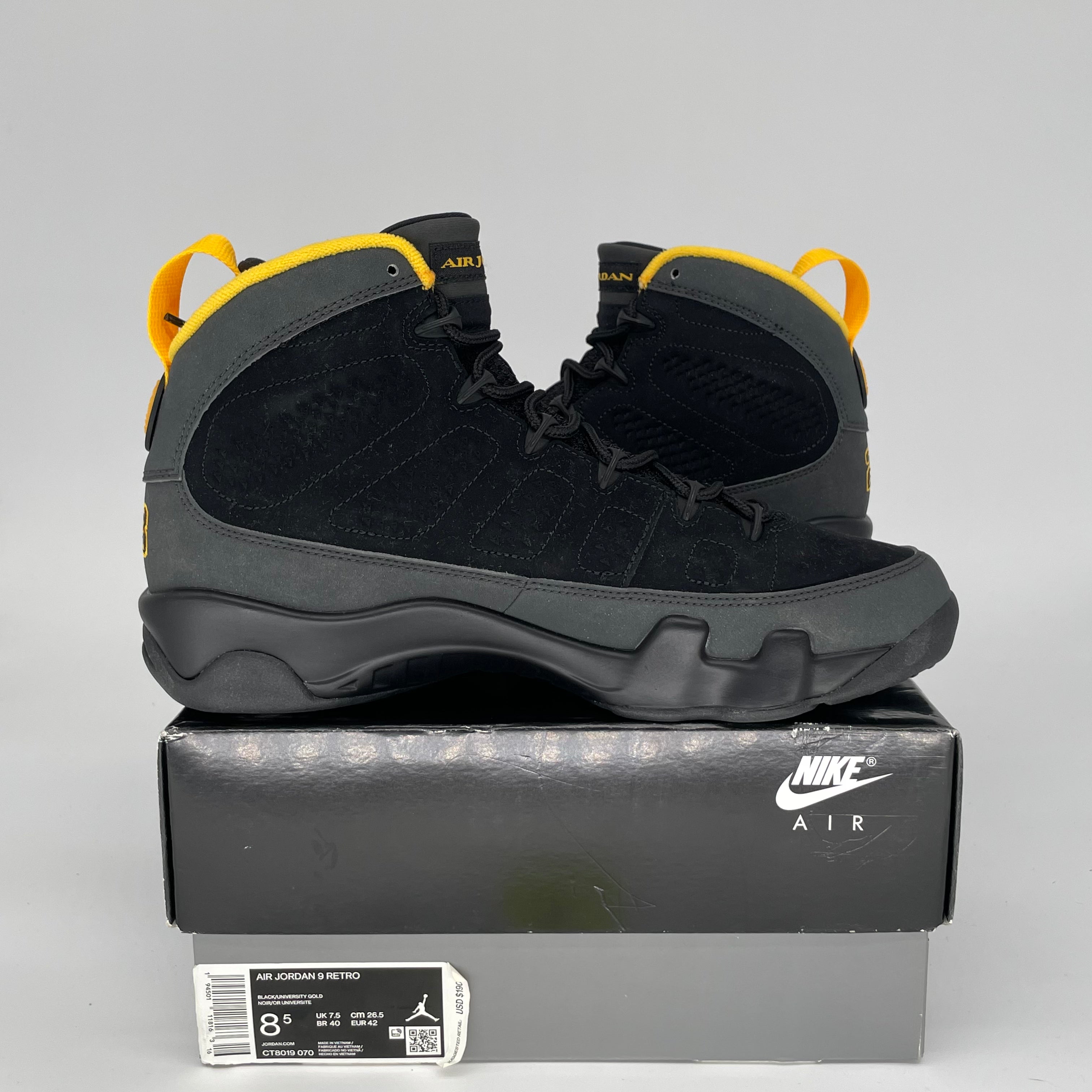 AIR JORDAN 9 UNIVERSITY GOLD SIZE 8.5 CT8019-070