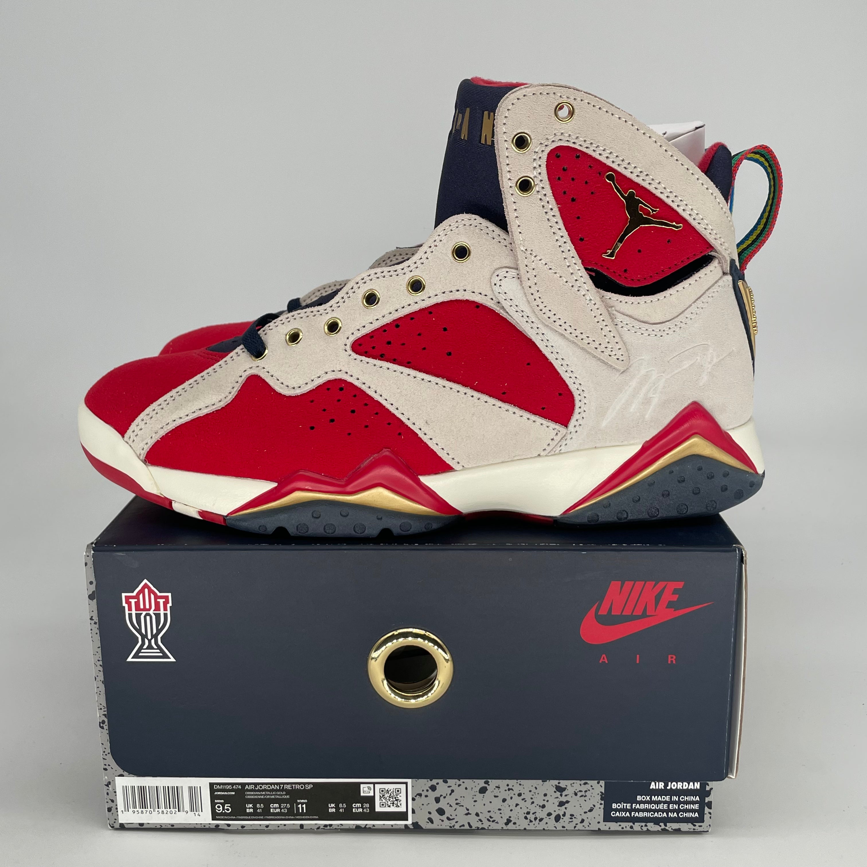 AIR JORDAN 7 TROPHY ROOM NEW SHERIFF DM1195-474 SIZE 9.5/11W