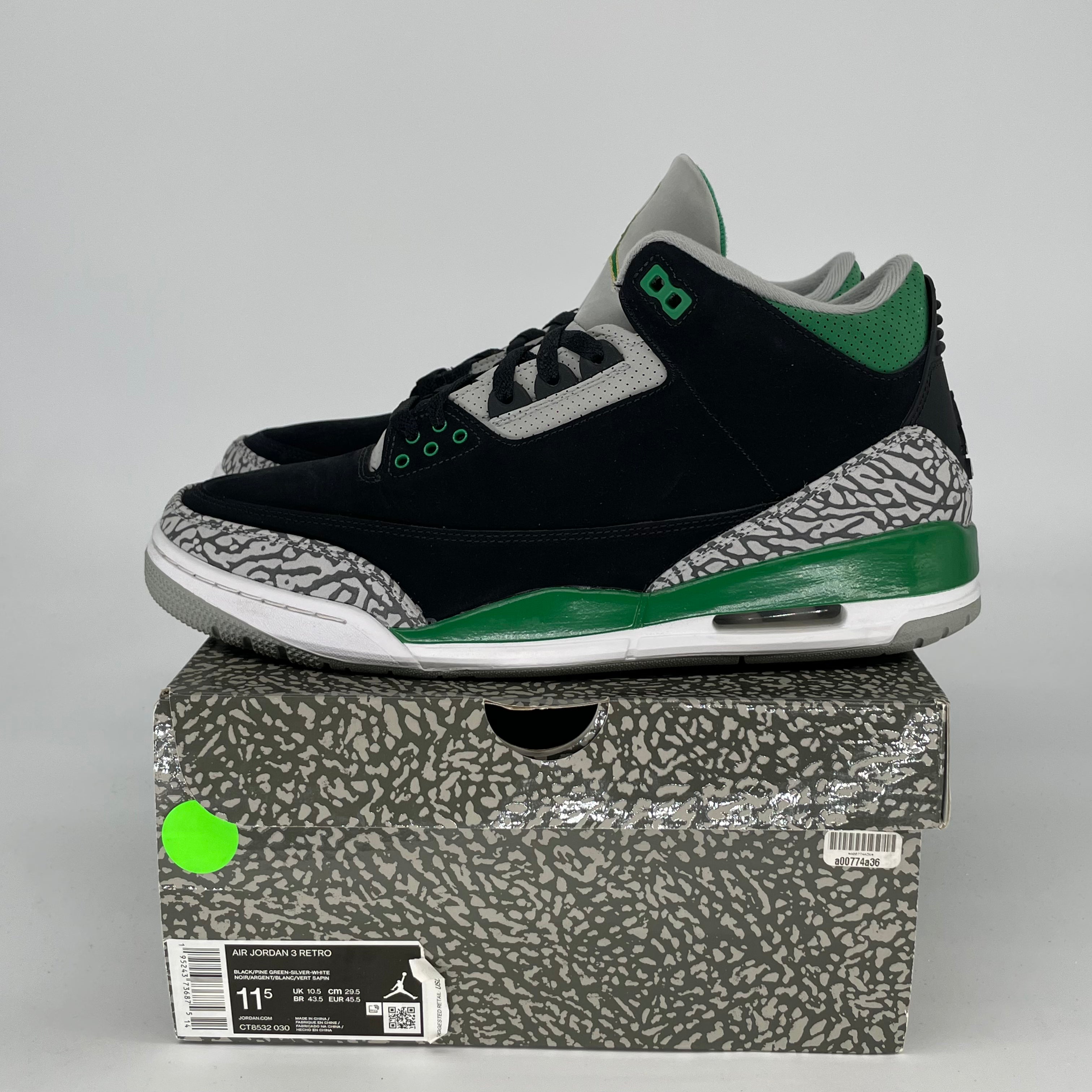 AIR JORDAN 3 PINE GREEN SIZE 11.5/13W CT8532-030