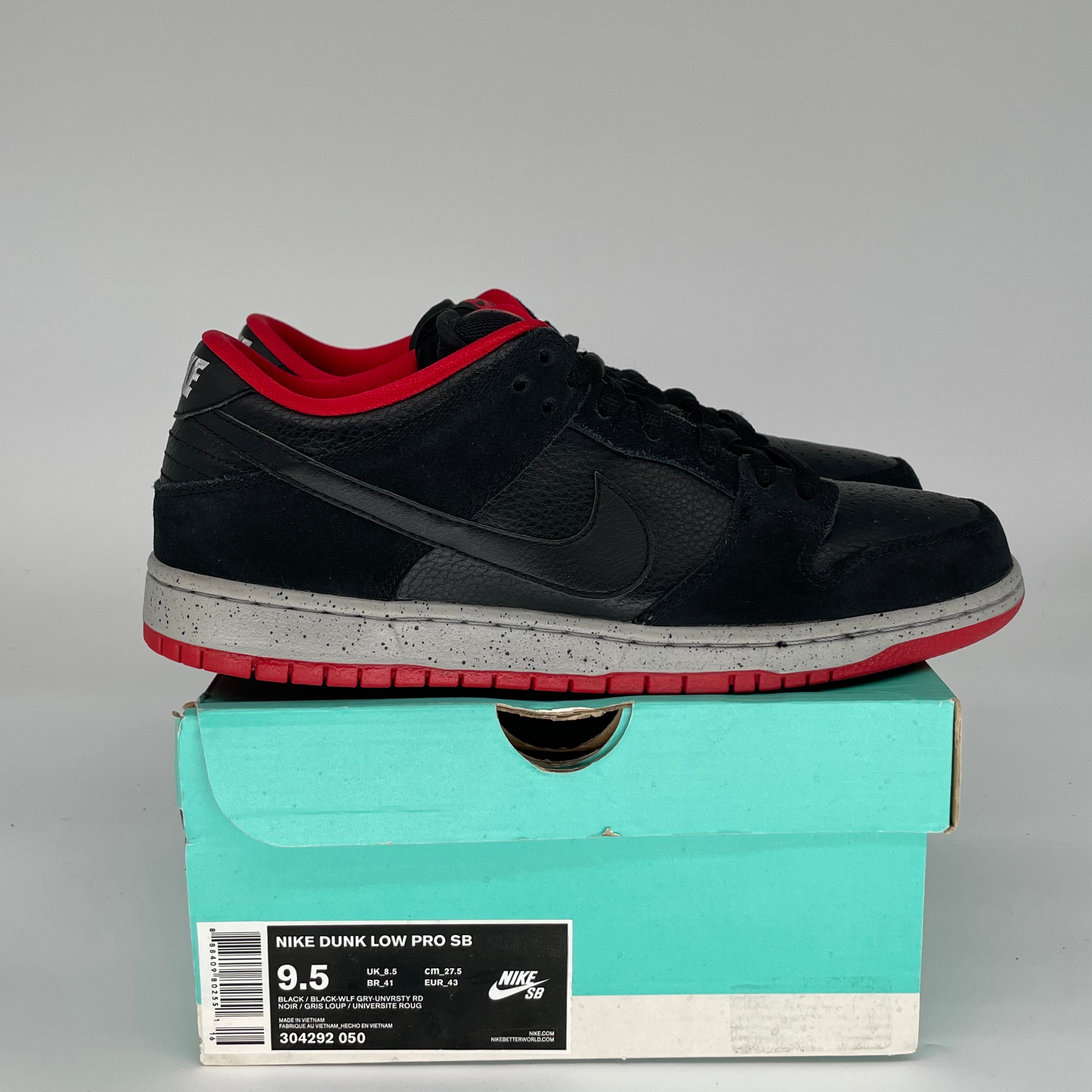 NIKE SB DUNK LOW BLACK CEMENT SIZE 9.5/11W 304292-050