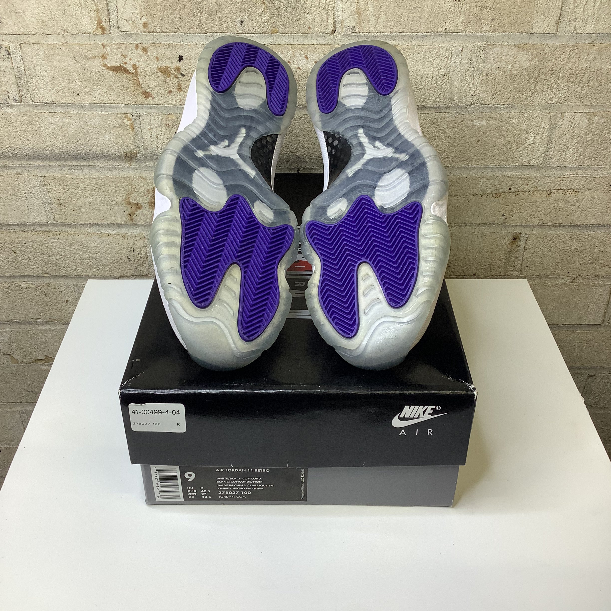 AIR JORDAN 11 CONCORD SIZE 9 378037-100