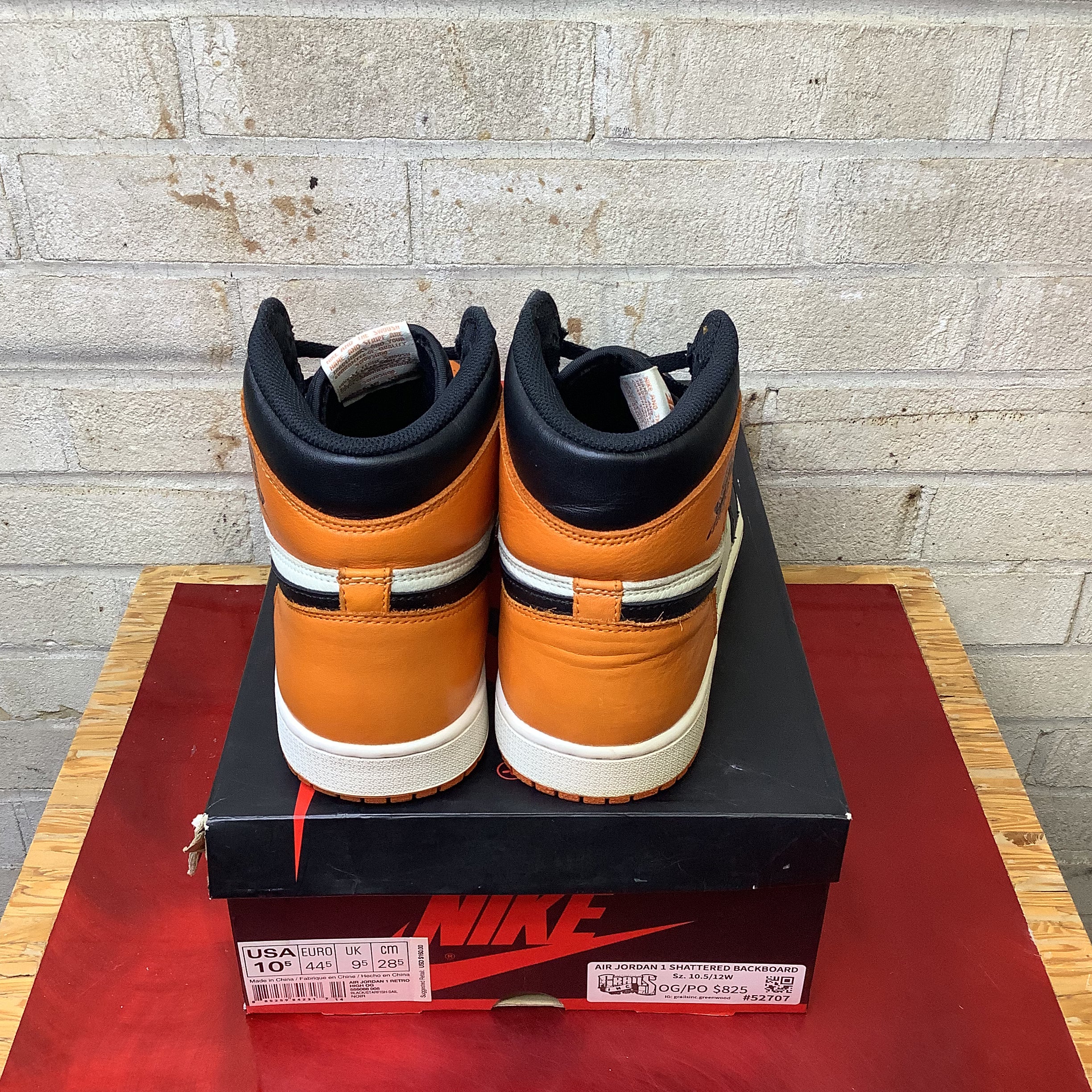 AIR JORDAN 1 SHATTERED BACKBOARD SIZE 10.5 555088-005