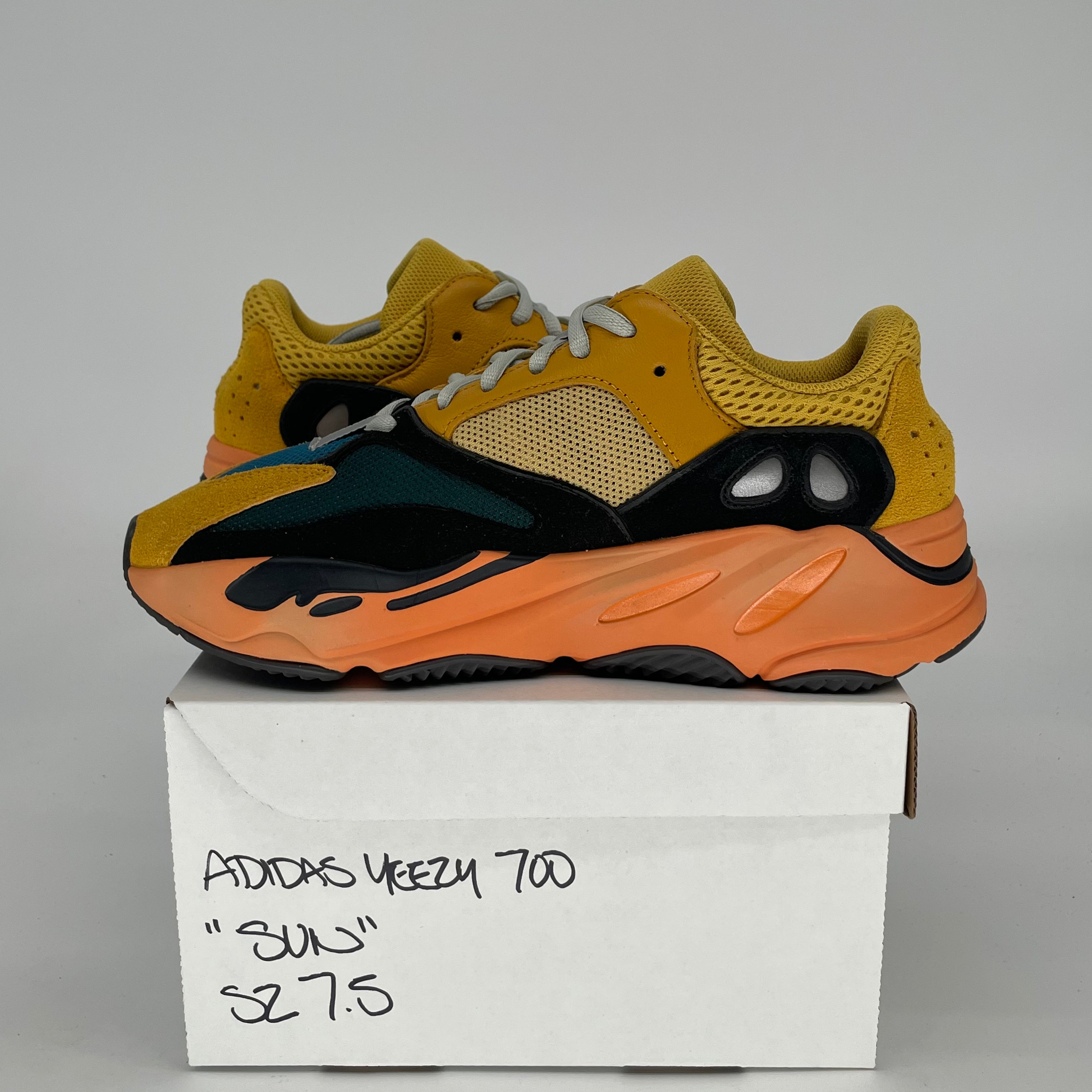 ADIDAS YEEZY 700 SUN GZ6984 SIZE 7.5/9W