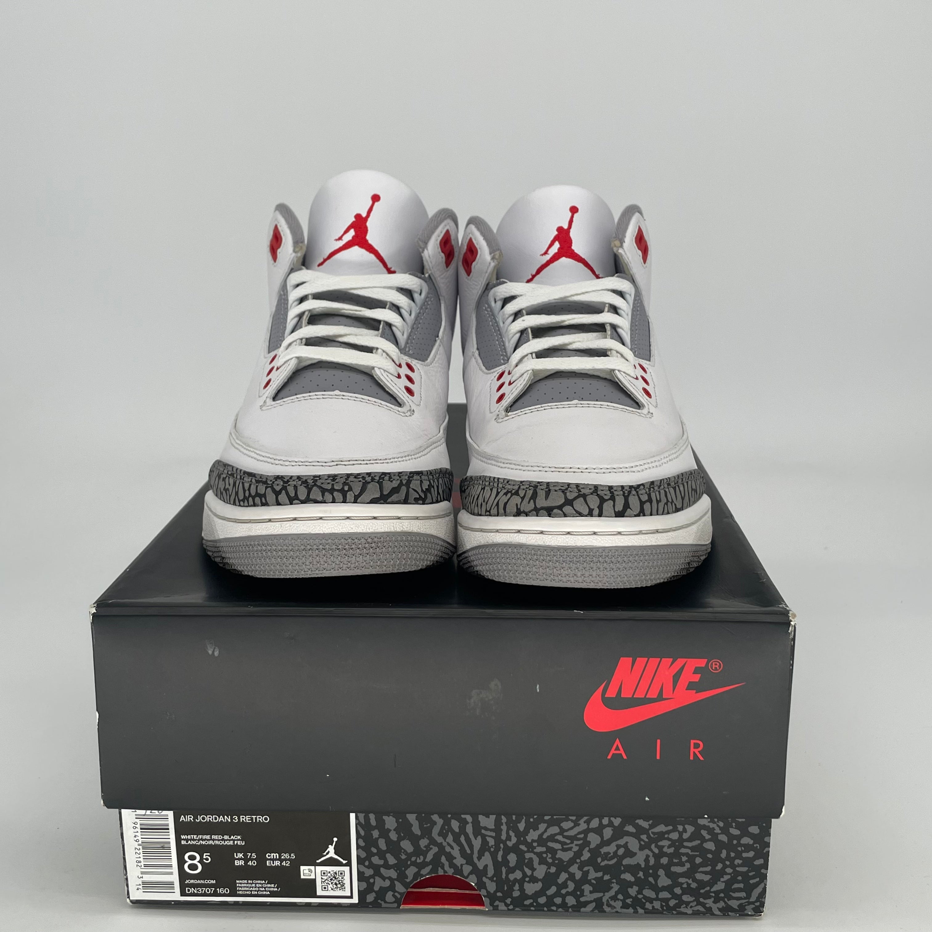 AIR JORDAN 3 FIRE RED DN3707-160 SIZE 8.5/10W