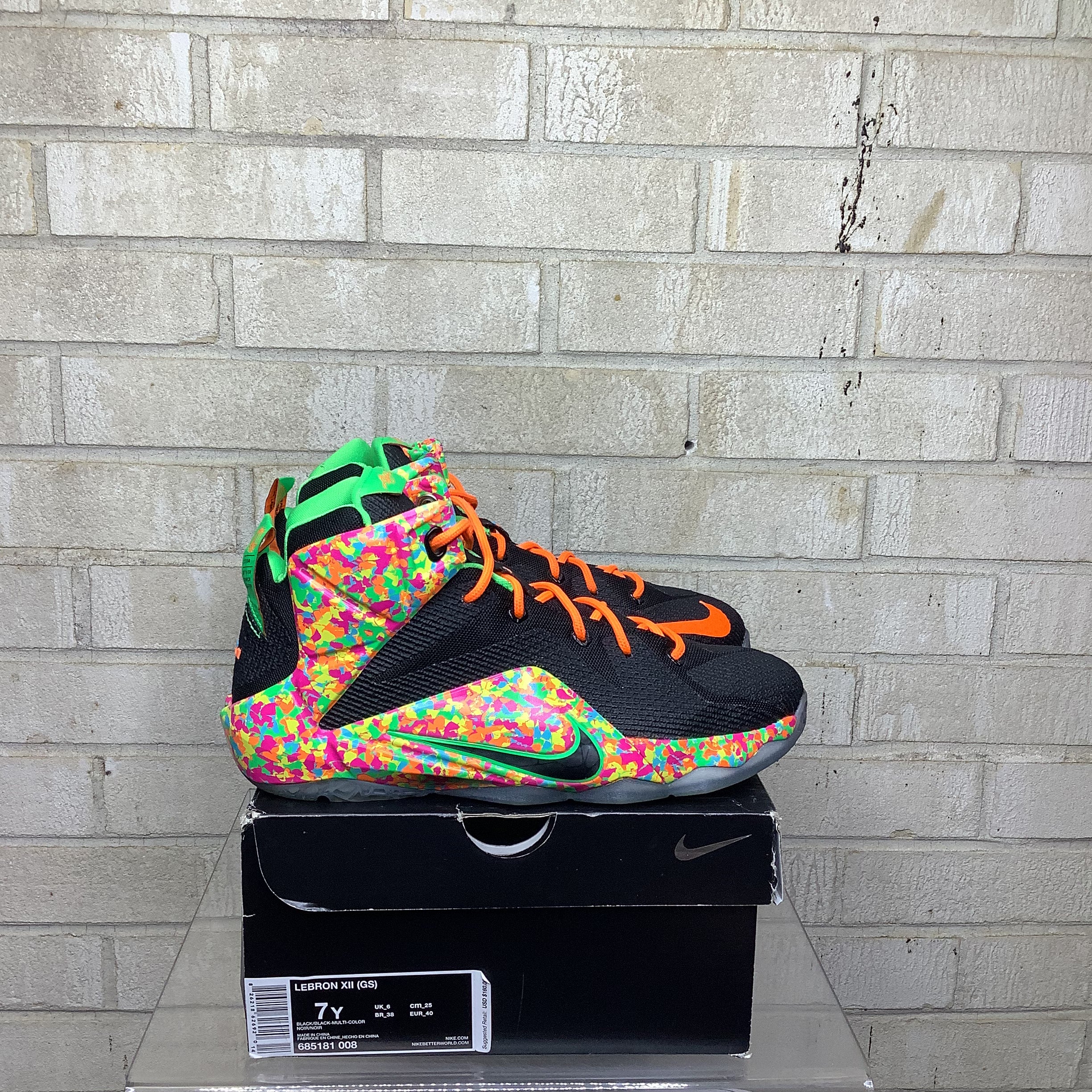 NIKE LEBRON 12 FRUITY PEBBLES SIZE 7Y 685181-008