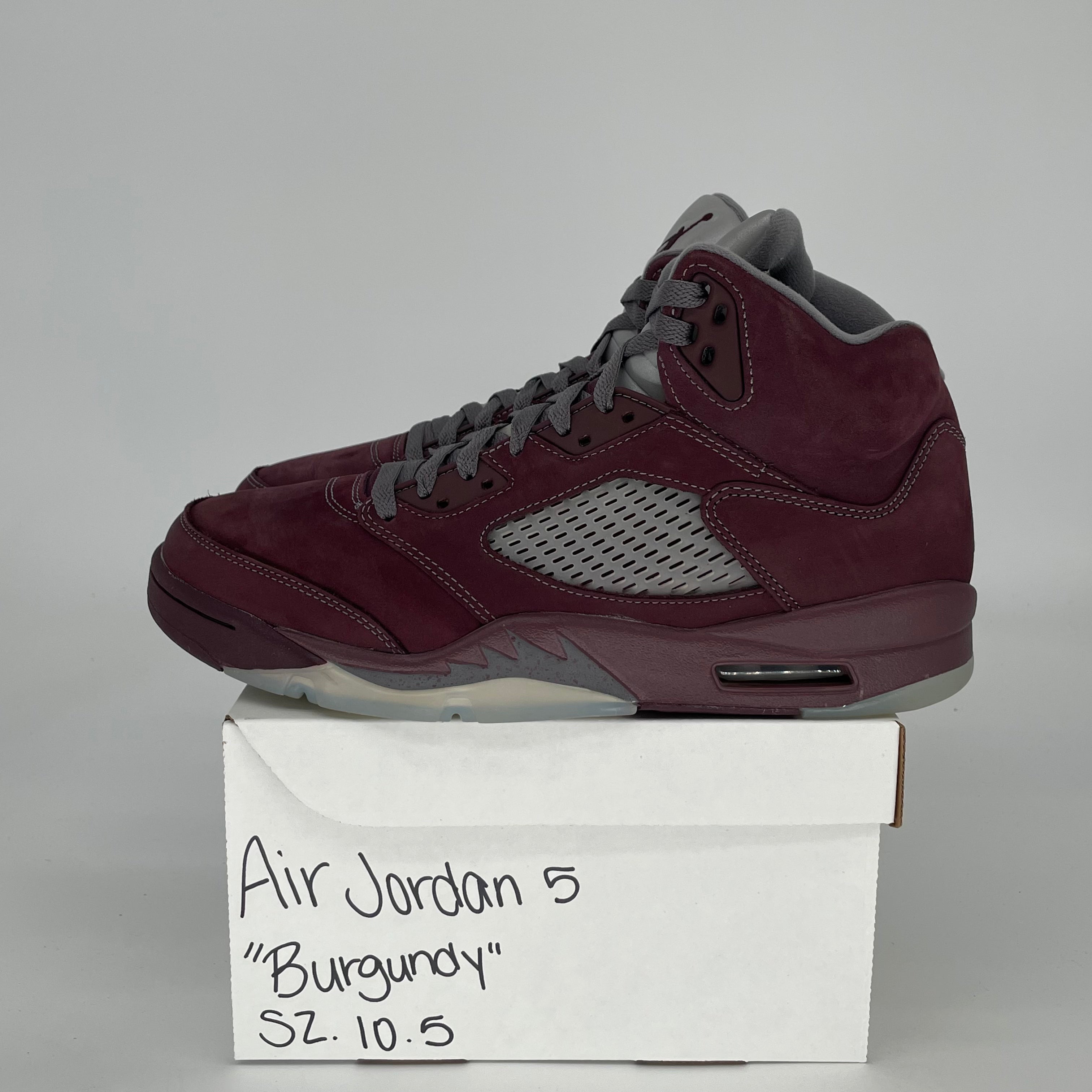 AIR JORDAN 5 BURGUNDY DZ4131-600 SIZE 10.5/12W