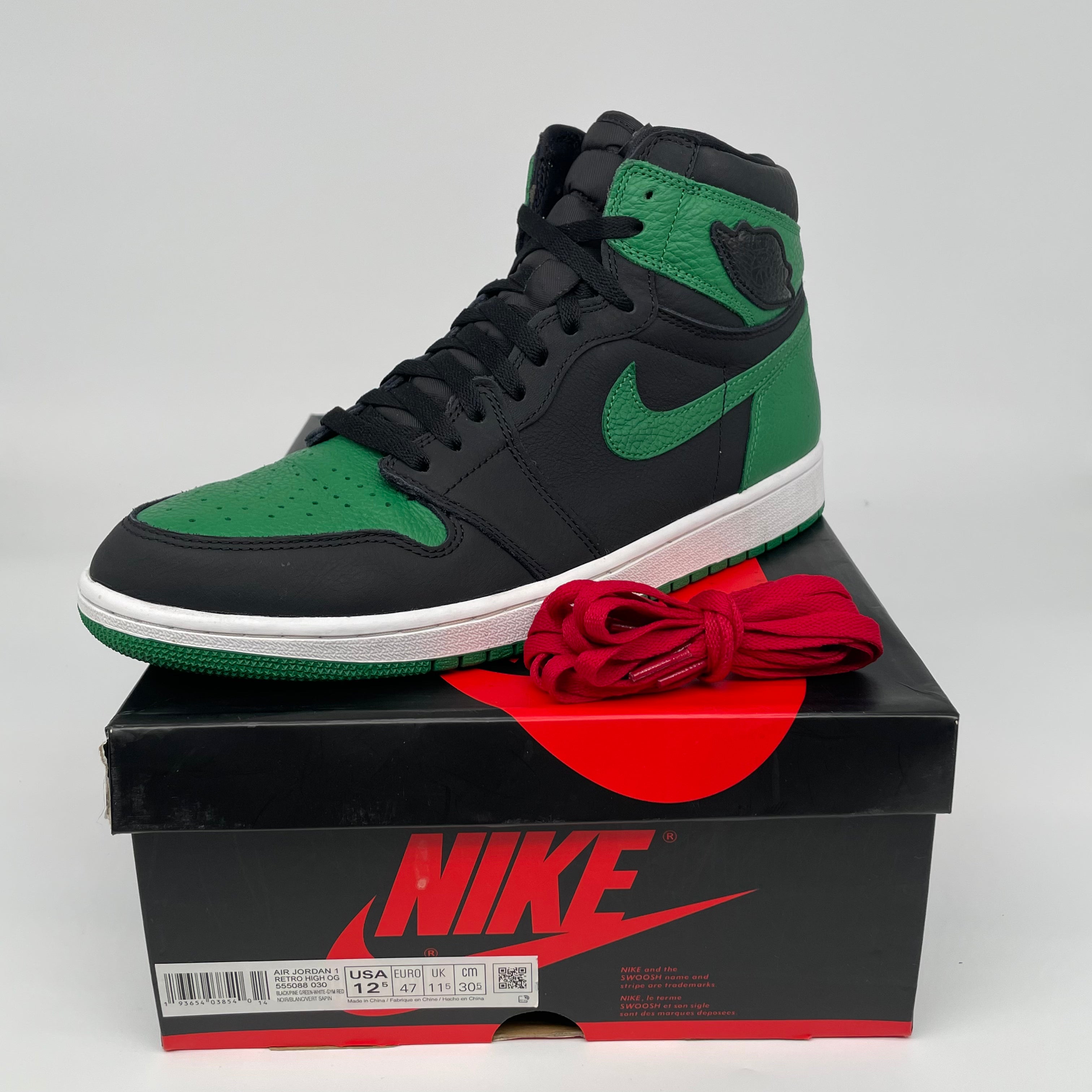 AIR JORDAN 1 PINE GREEN 2.0 SIZE 12.5 555088-030