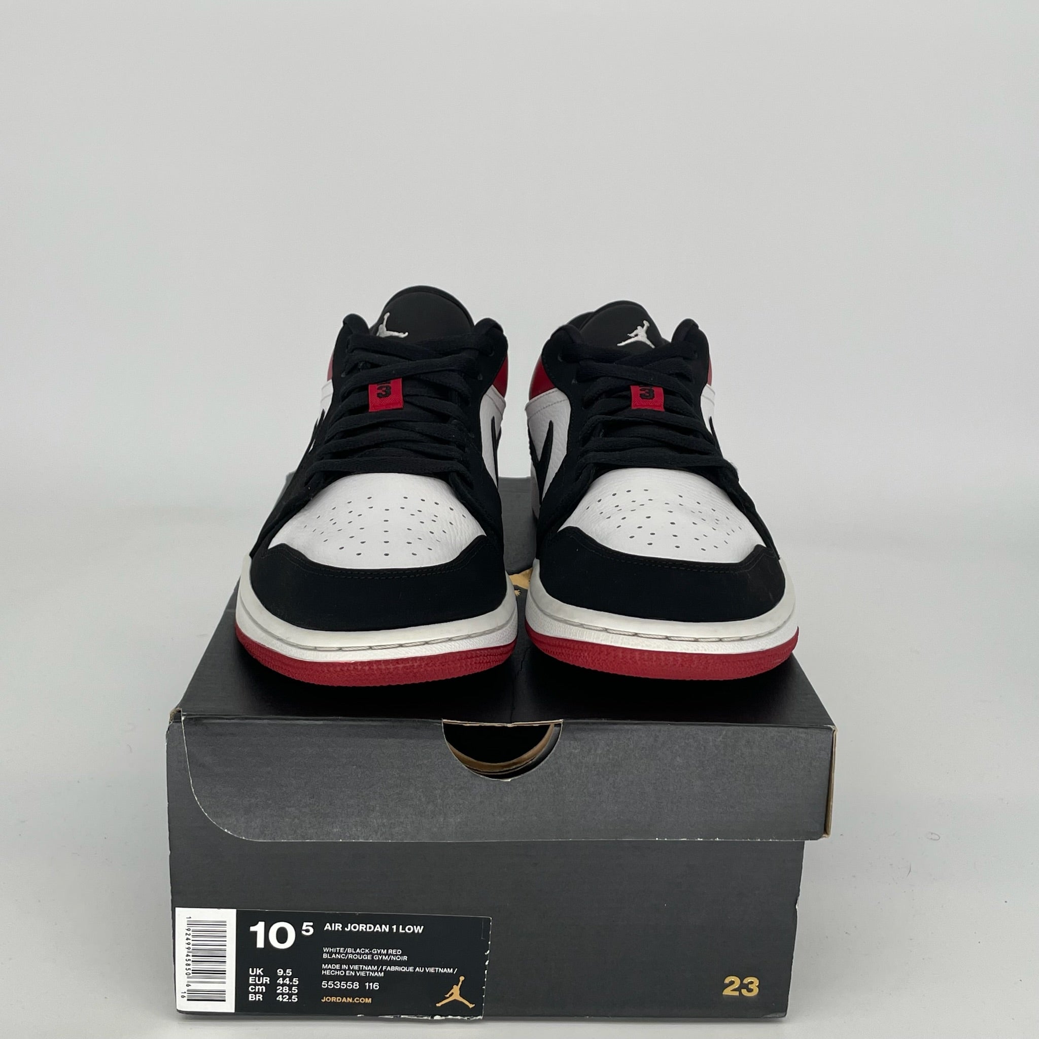 AIR JORDAN 1 LOW BLACK TOE SIZE 10.5 553558-116