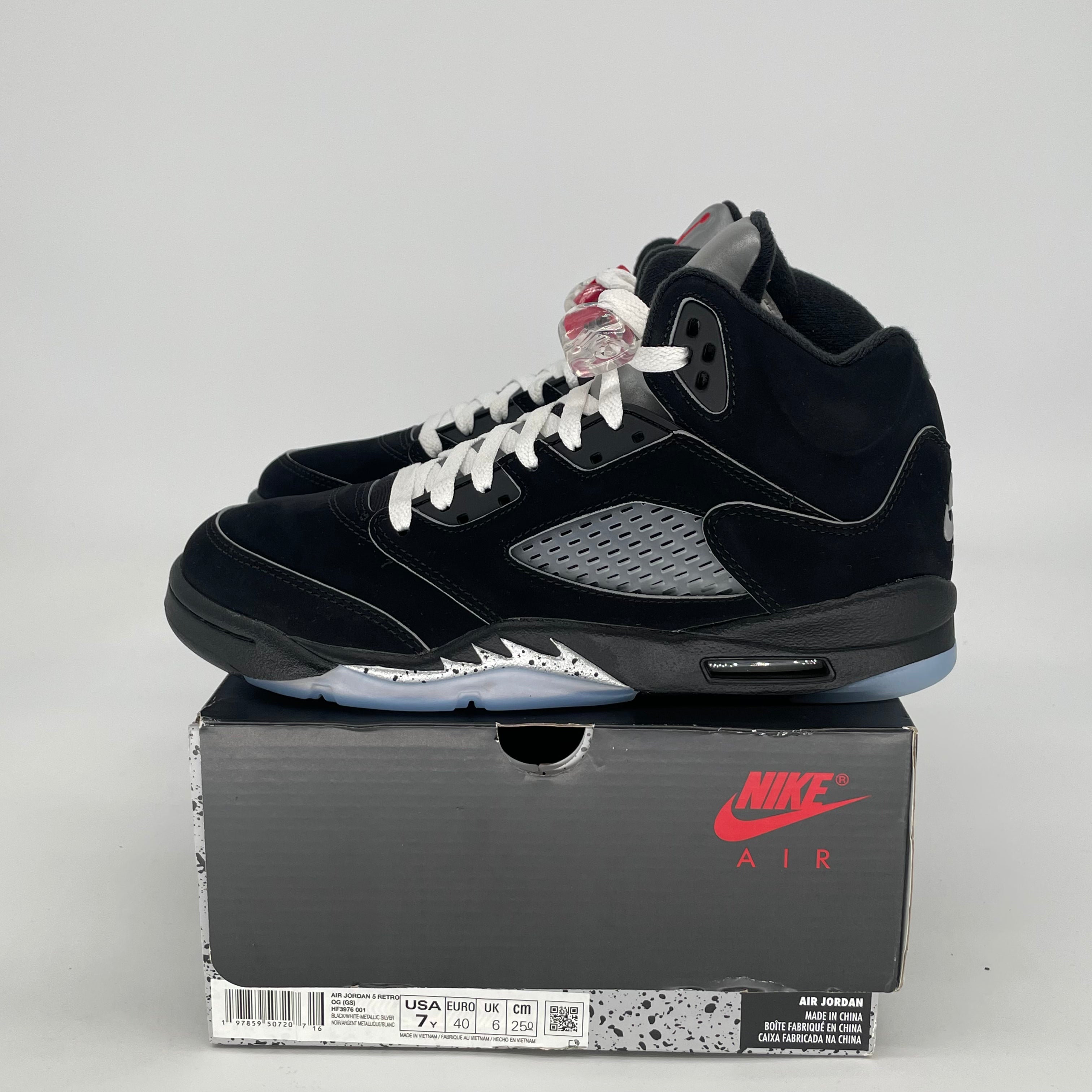 AIR JORDAN 5 BLACK METALLIC REIMAGINED HF3976-001 SIZE 7/8.5W