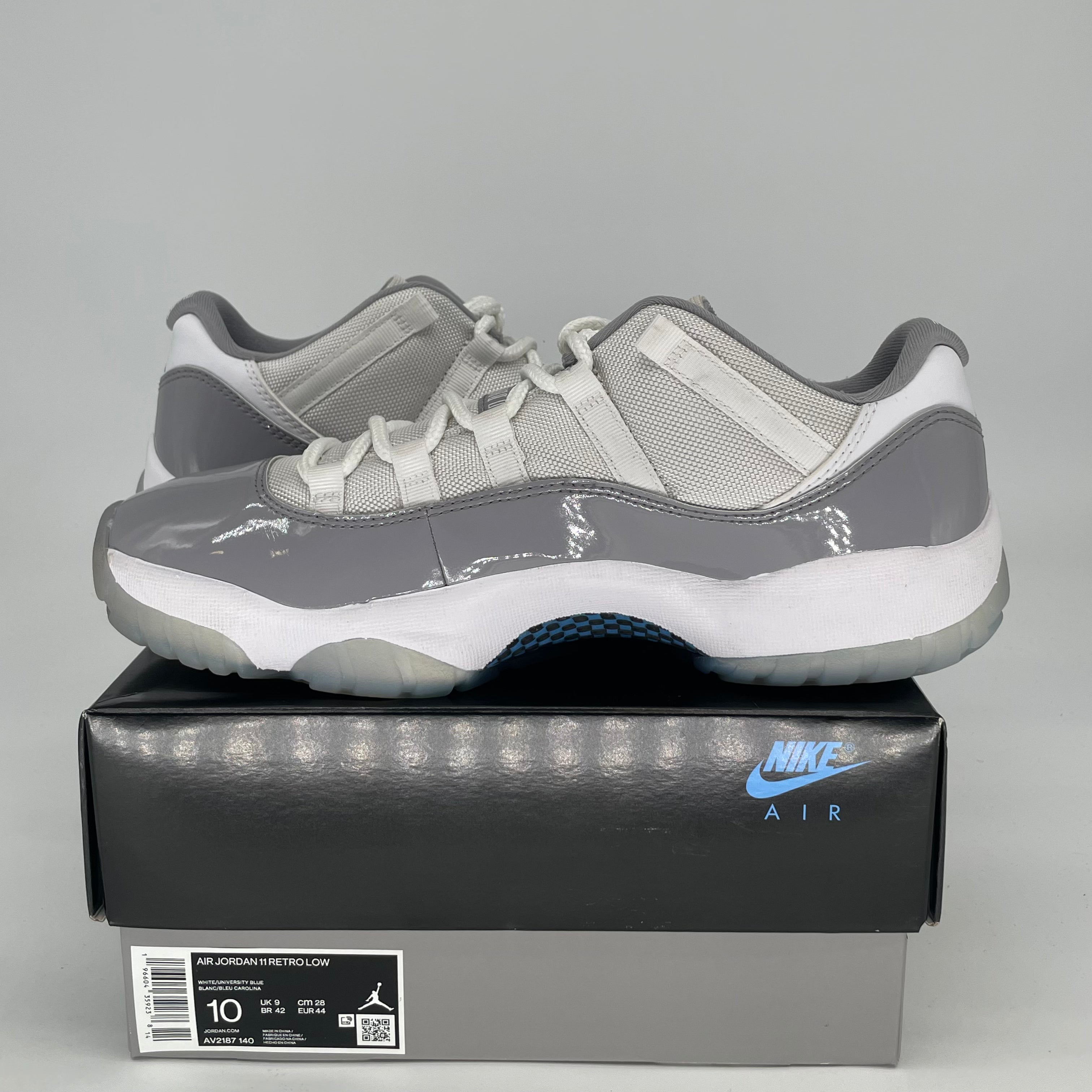 AIR JORDAN 11 LOW CEMENT GREY AV2187-140 SIZE 10/11.5W