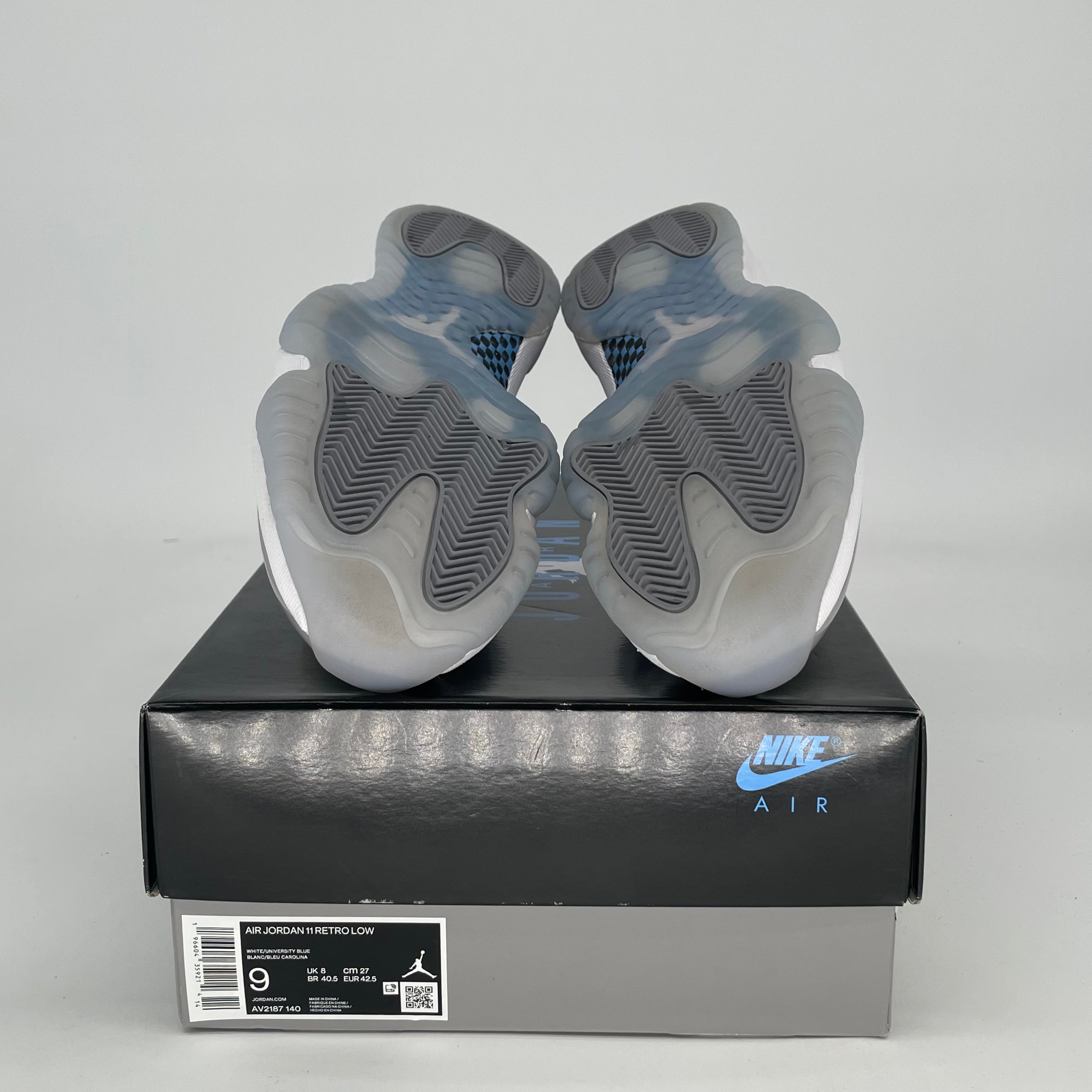 AIR JORDAN 11 LOW CEMENT GREY AV2187-140 SIZE 9/10.5W