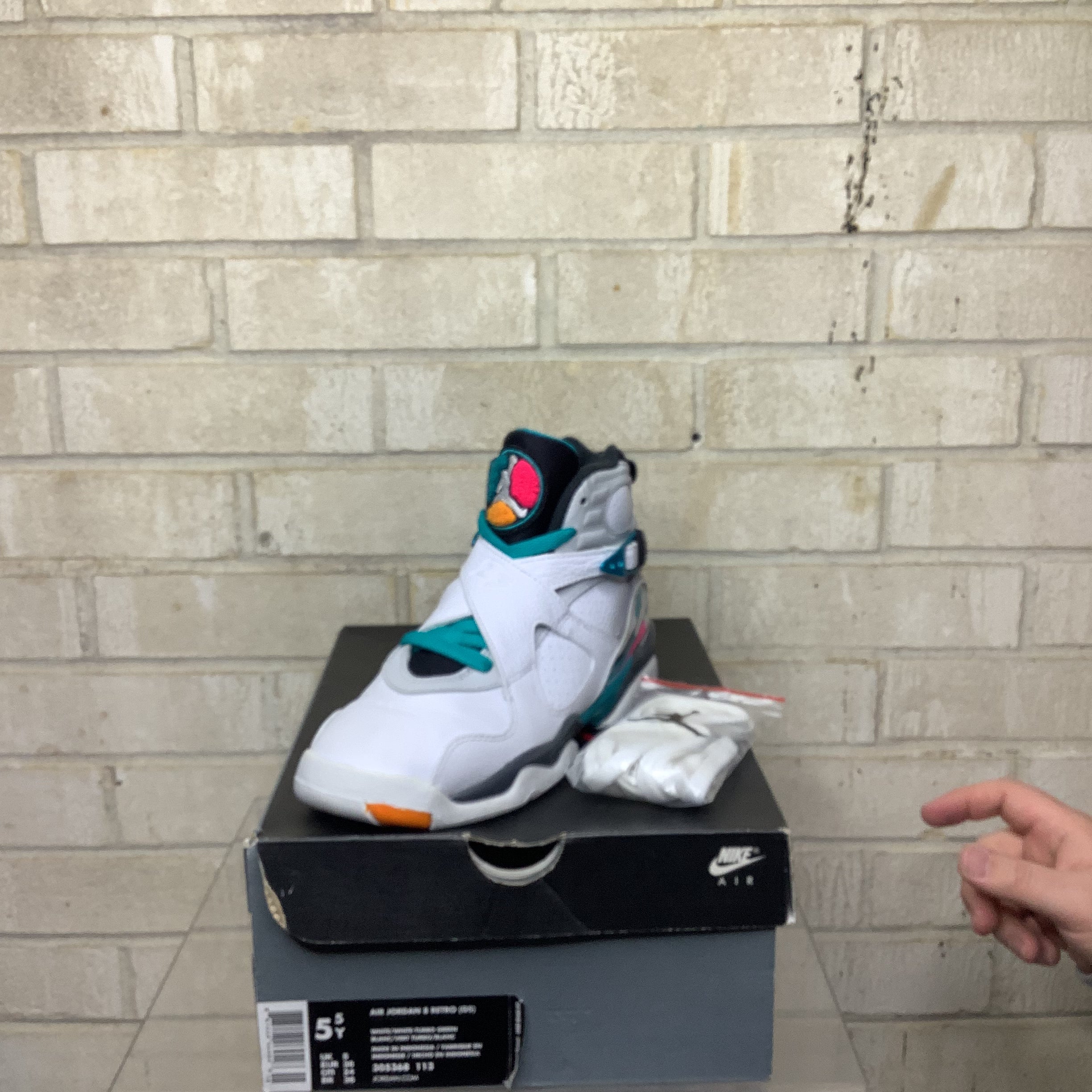 AIR JORDAN 8 SOUTH BEACH SIZE 5.5Y 305368-113