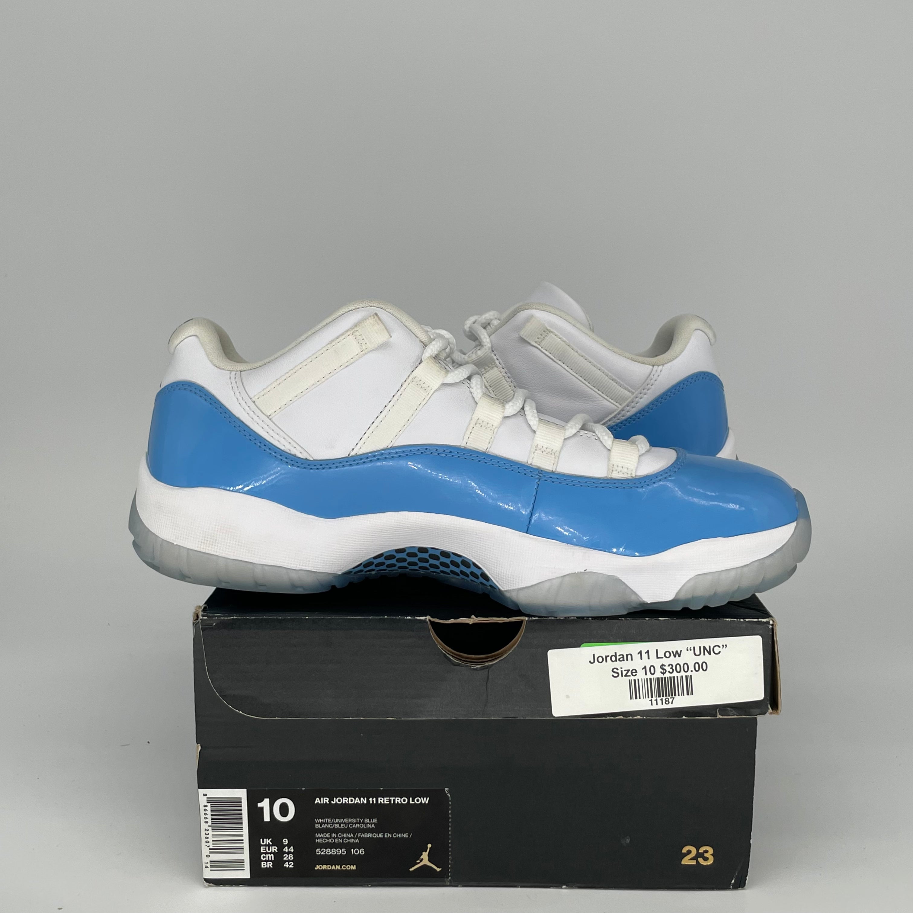 AIR JORDAN 11 LOW UNIVERSITY BLUE SIZE 10 528895-106