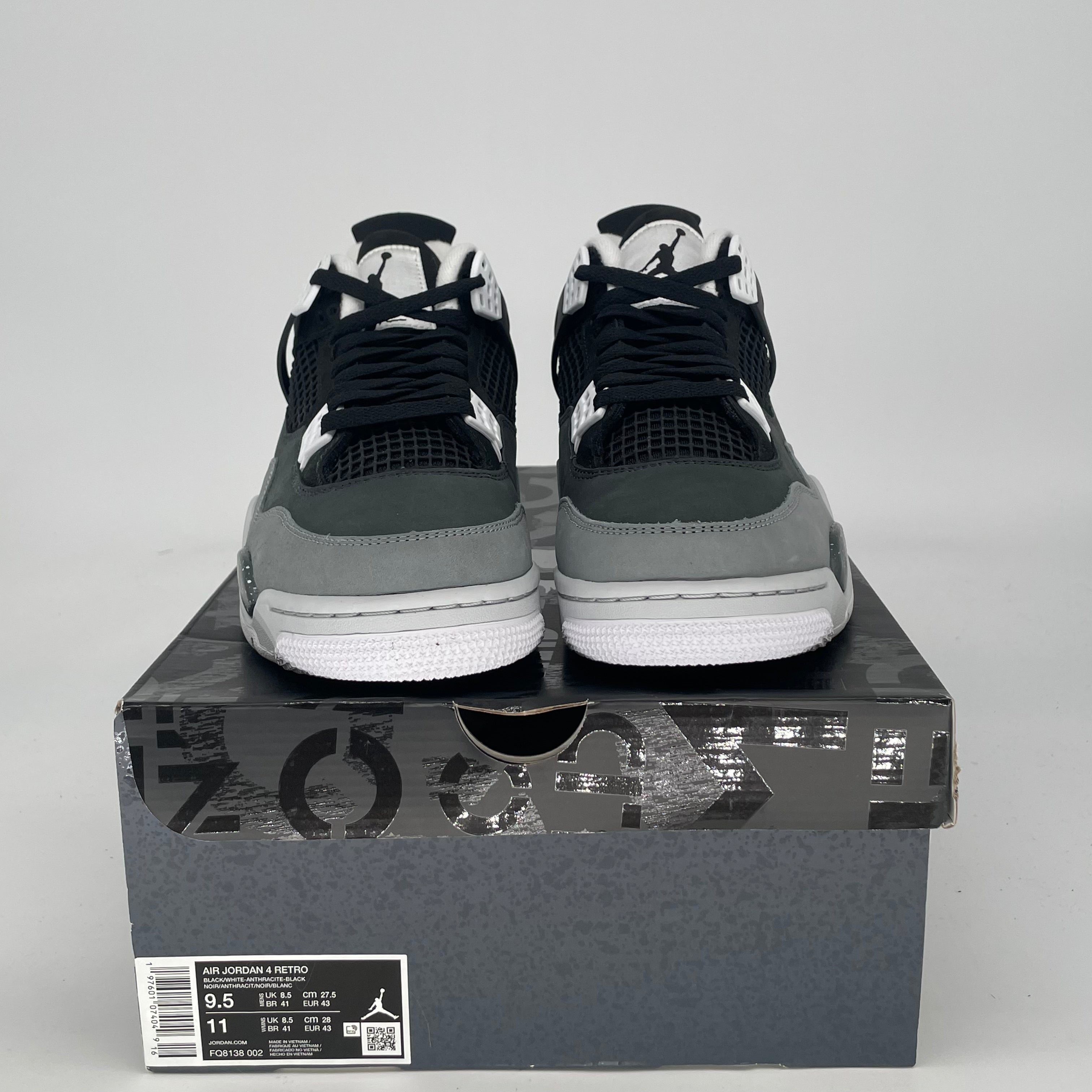 AIR JORDAN 4 FEAR FQ8138-002 SIZE 9.5/11W