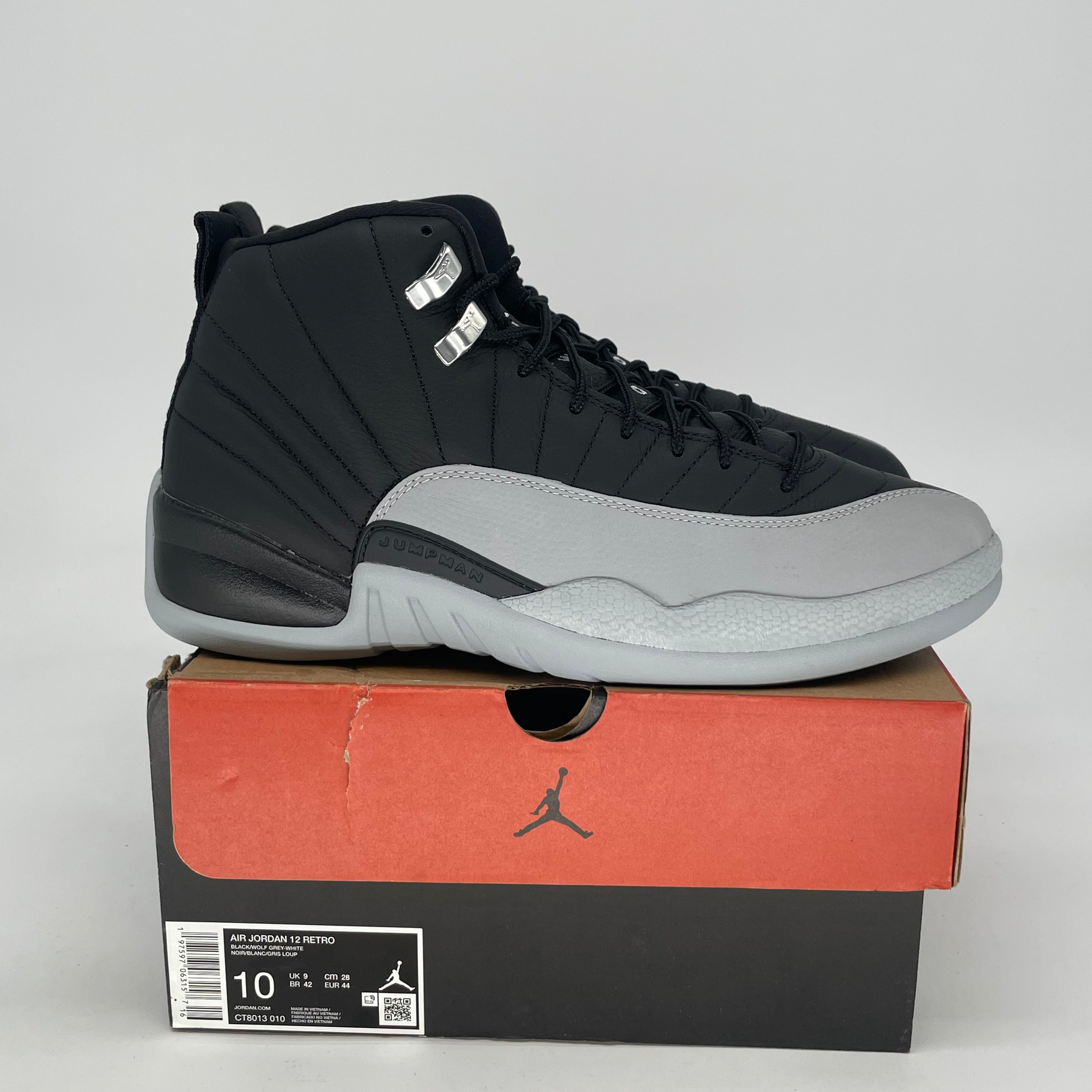 AIR JORDAN 12 BARONS CT8013-010 SIZE 10/11.5W