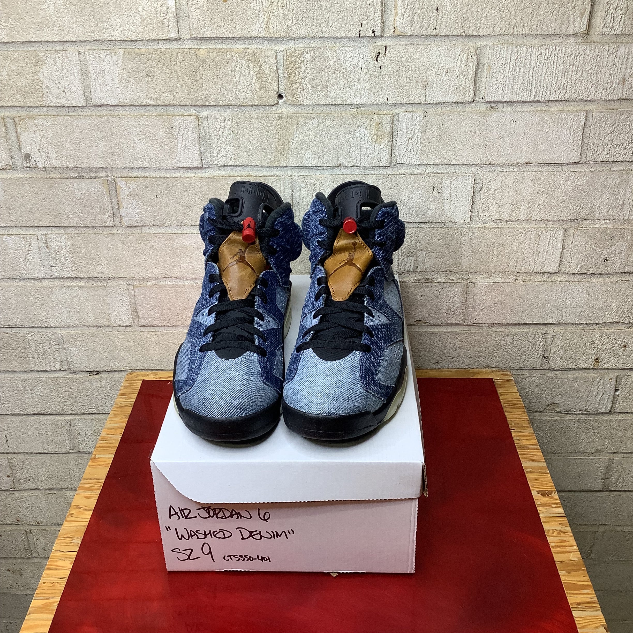 AIR JORDAN 6 WASHED DENIM SIZE 9 CT5350-401