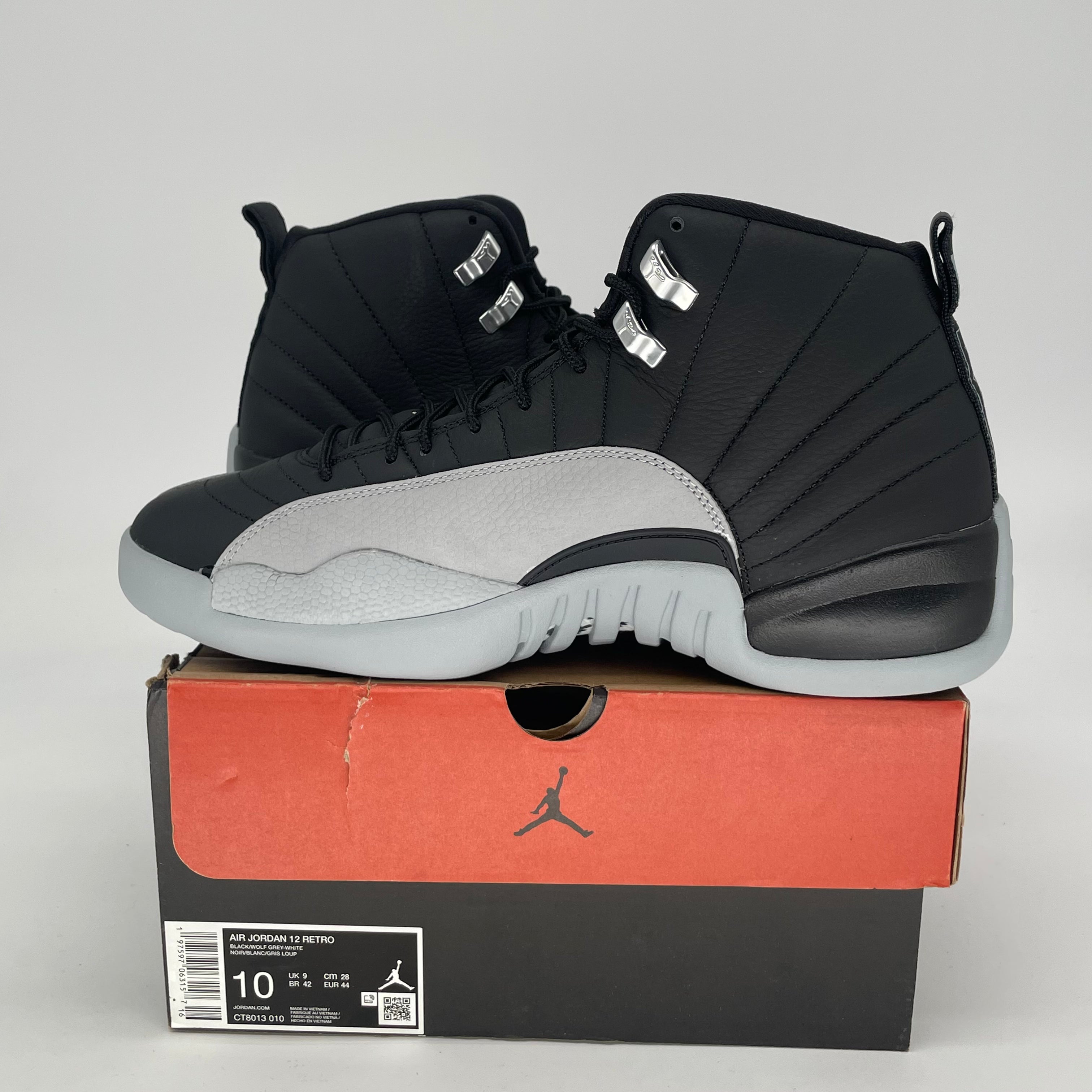 AIR JORDAN 12 BARONS CT8013-010 SIZE 10/11.5W