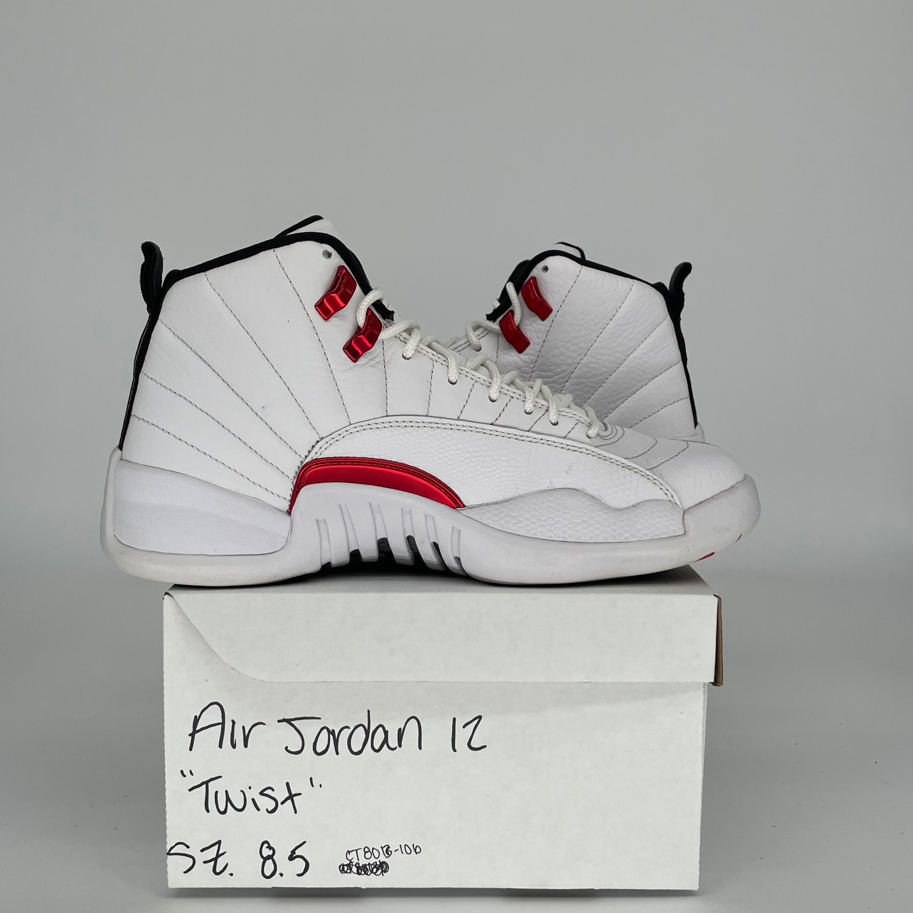 AIR JORDAN 12 TWIST SIZE 8.5 CT8013-106