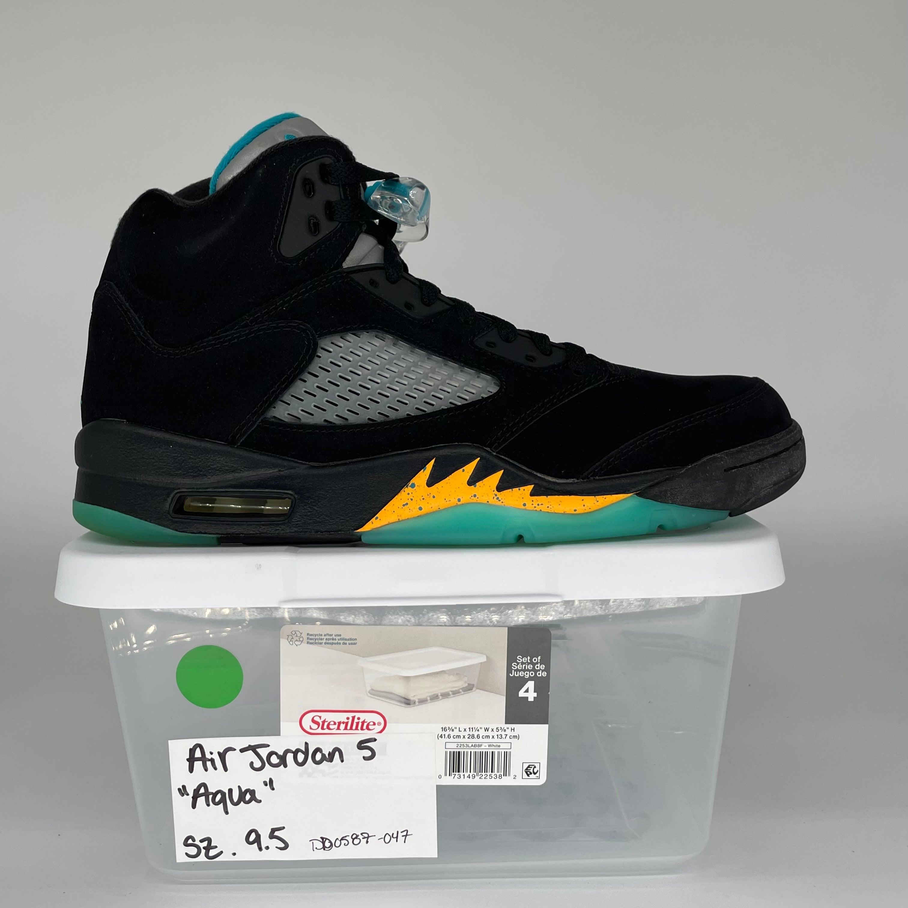 AIR JORDAN 5 AQUA SIZE 9.5 DD0587-047