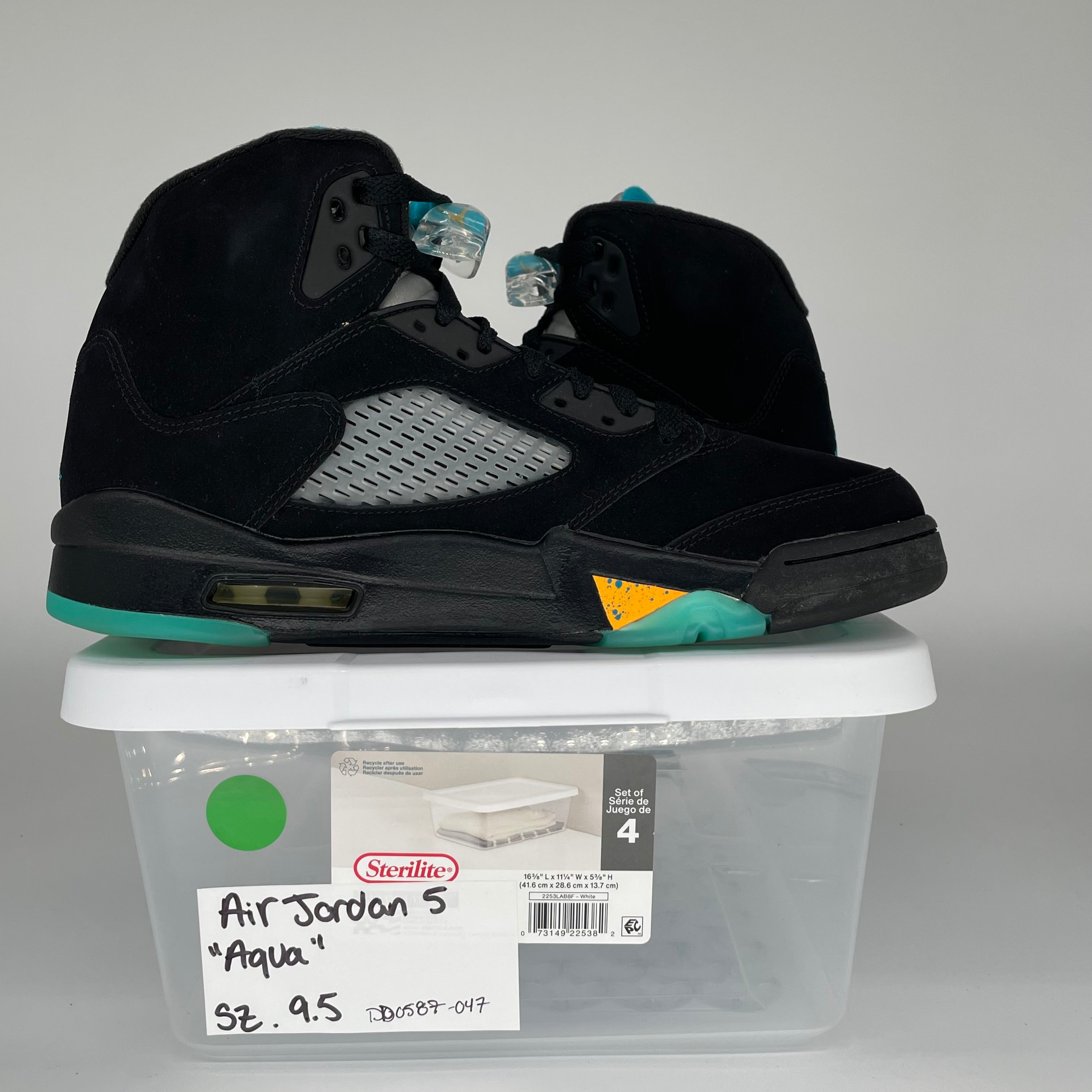 AIR JORDAN 5 AQUA SIZE 9.5 DD0587-047