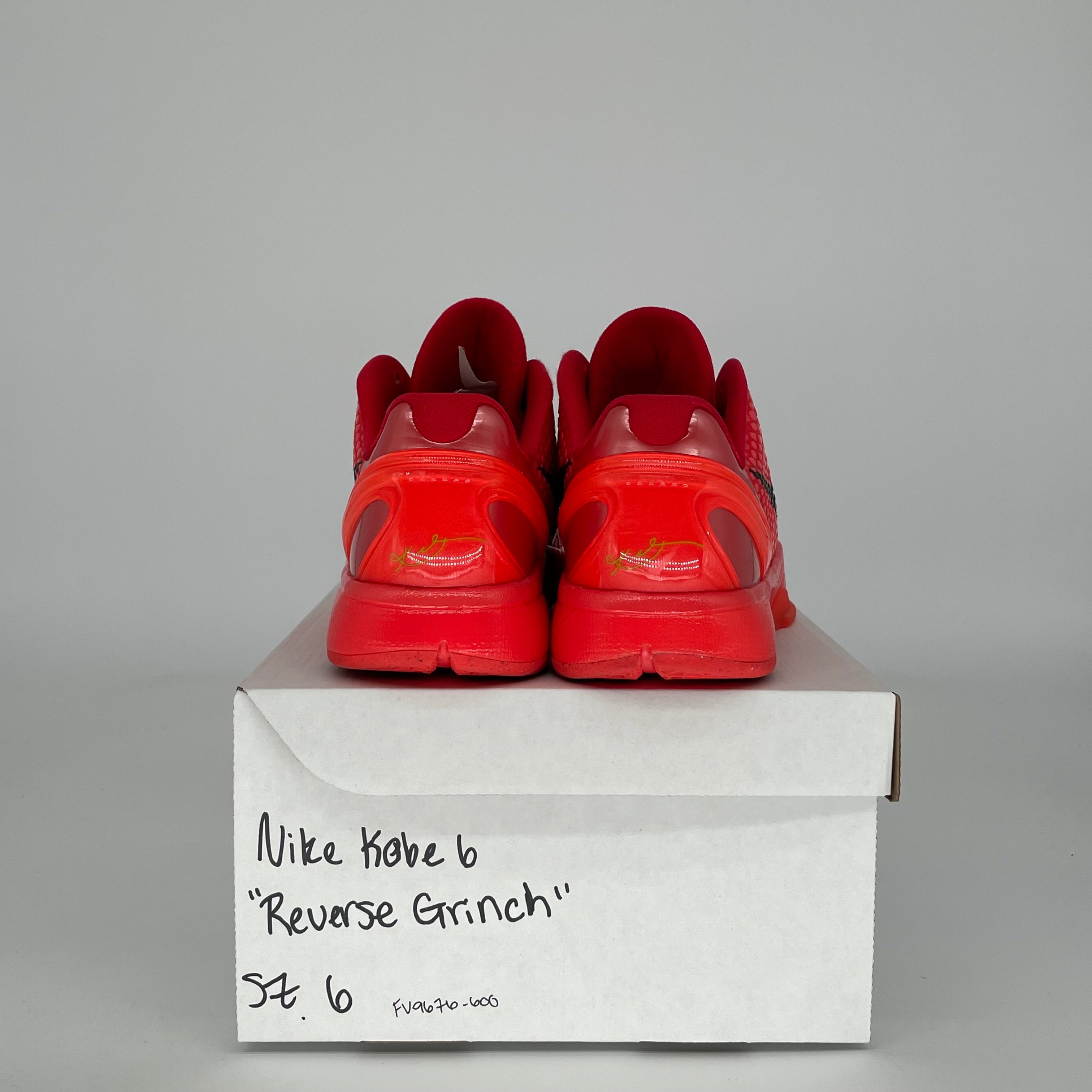 NIKE KOBE 6 REVERSE GRINCH SIZE 6Y FV9676-600