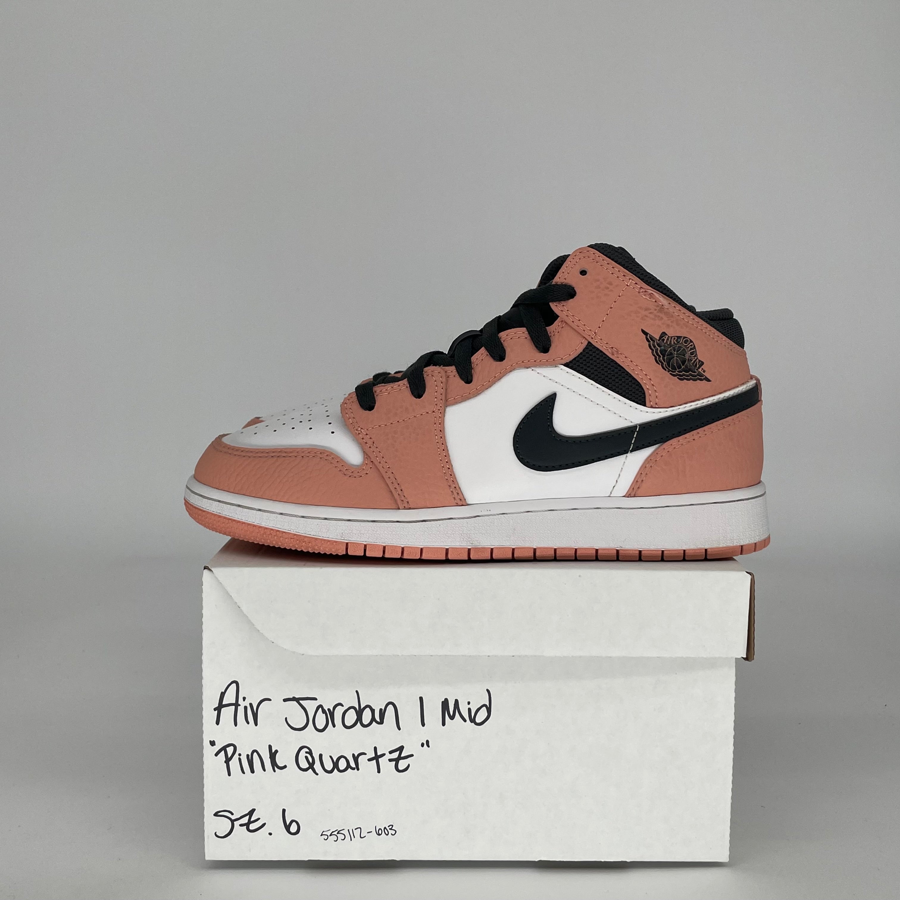 AIR JORDAN 1 MID PINK QUARTZ SIZE 6Y 555112-603