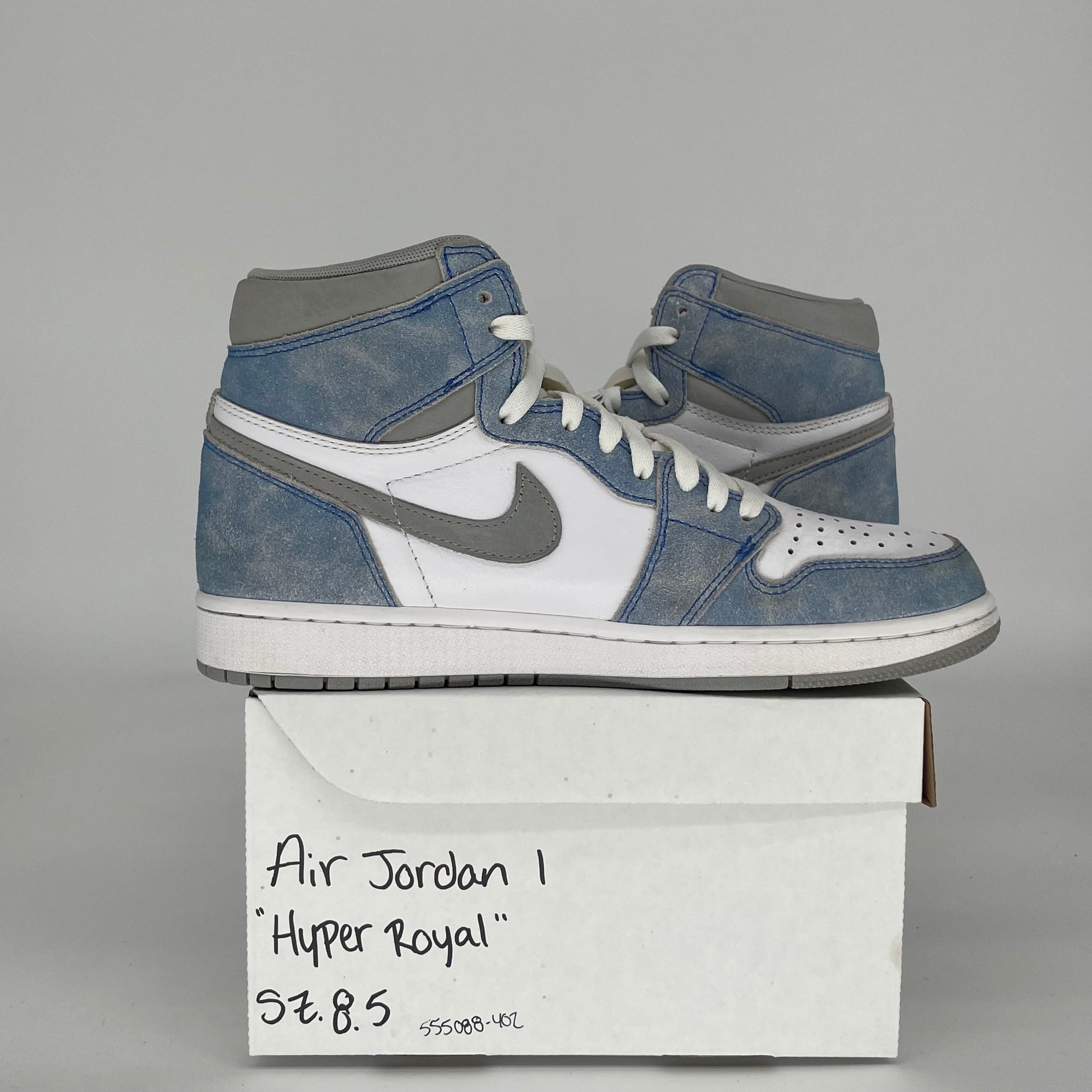 AIR JORDAN 1 HYPER ROYAL SIZE 8.5 555088-402