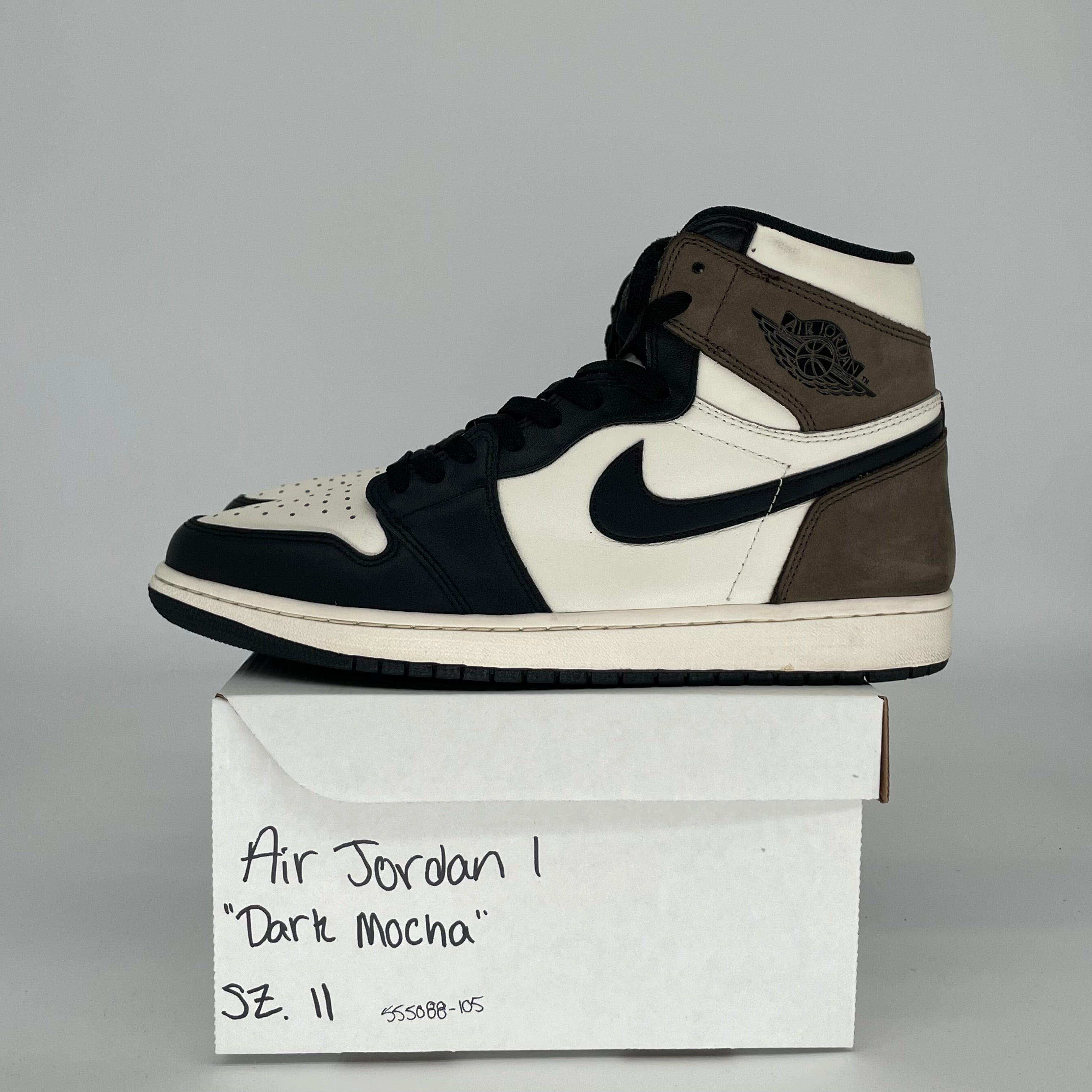 AIR JORDAN 1 DARK MOCHA SIZE 11 555088-105