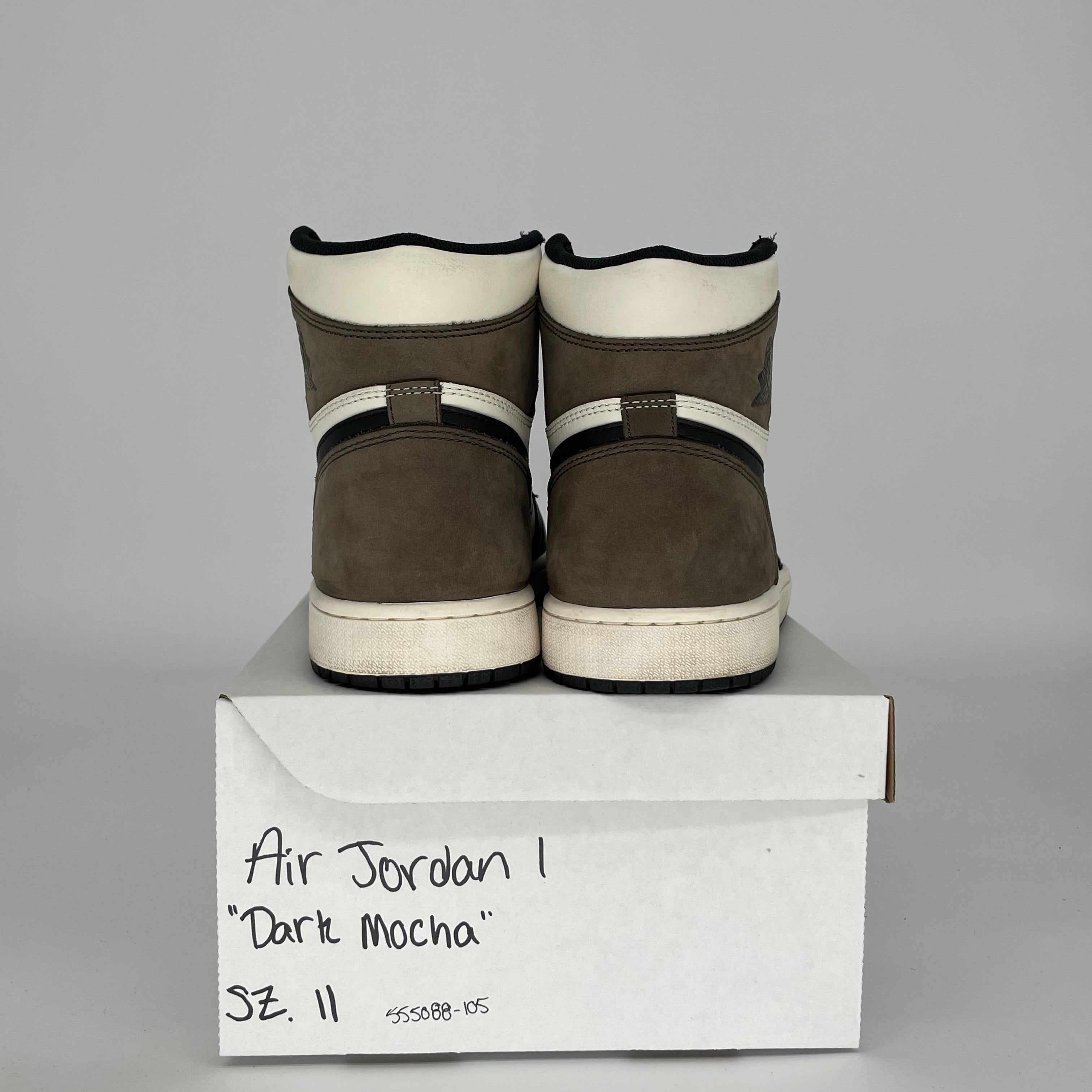 AIR JORDAN 1 DARK MOCHA SIZE 11 555088-105