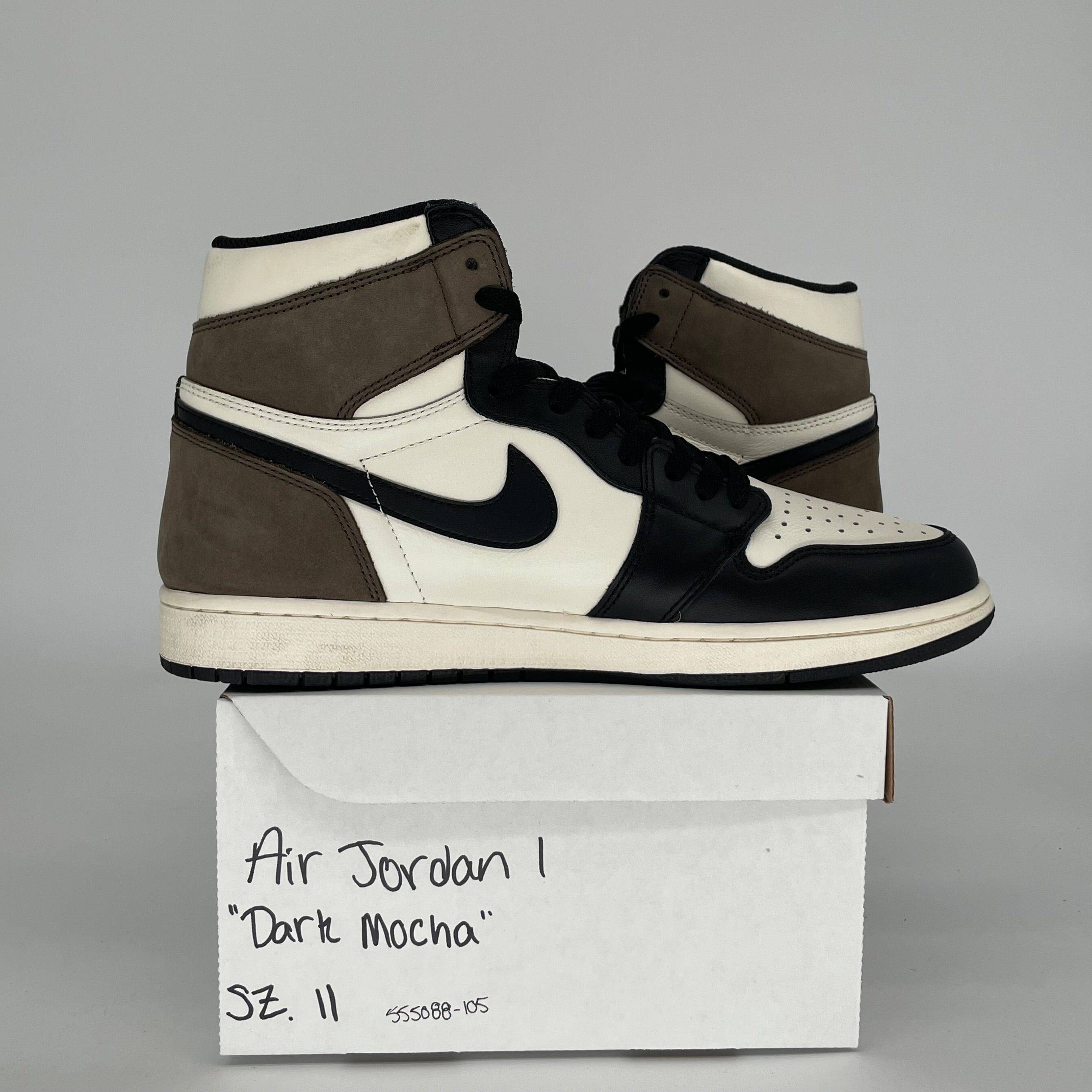 AIR JORDAN 1 DARK MOCHA SIZE 11 555088-105