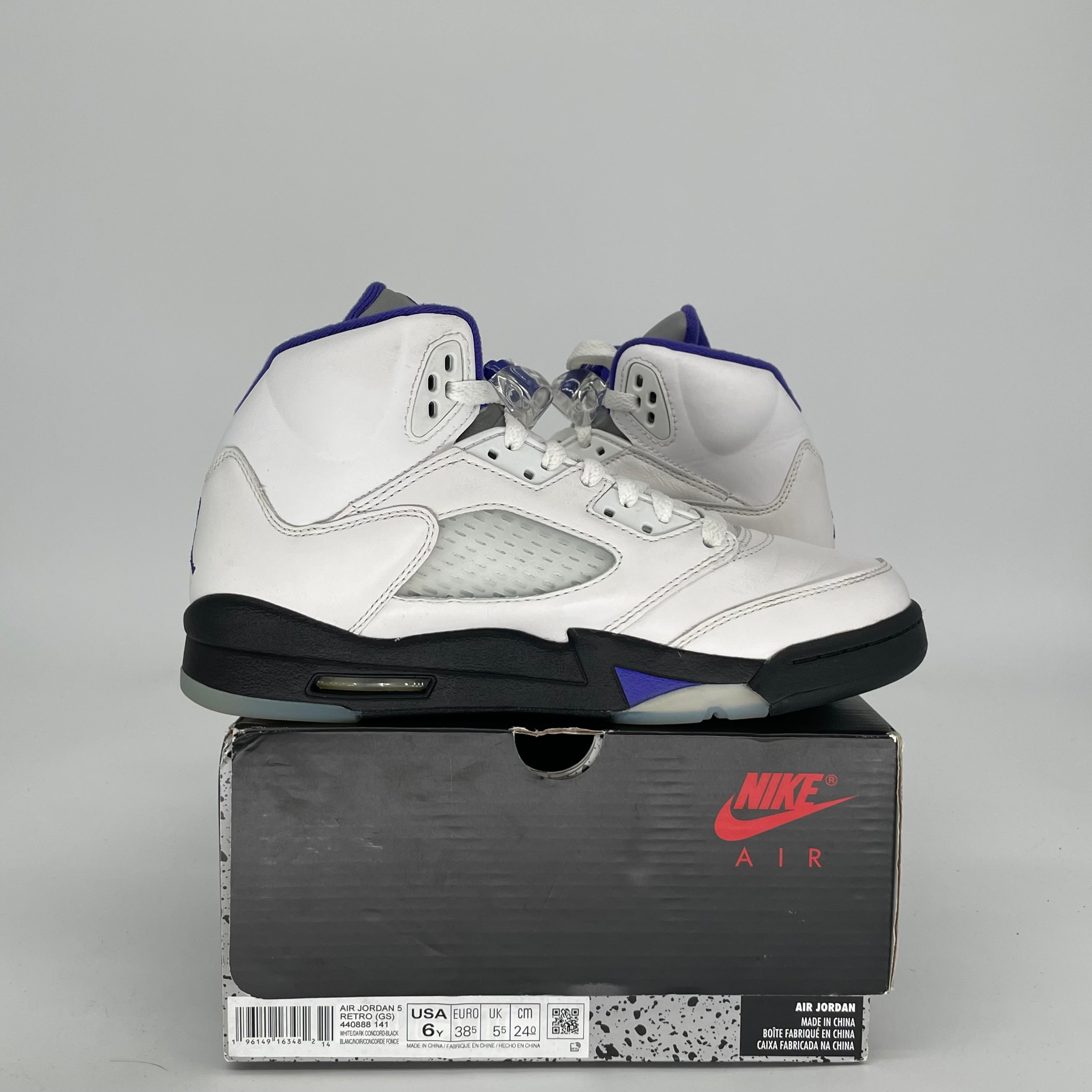 AIR JORDAN 5 DARK CONCORD SIZE 6Y 440888-141