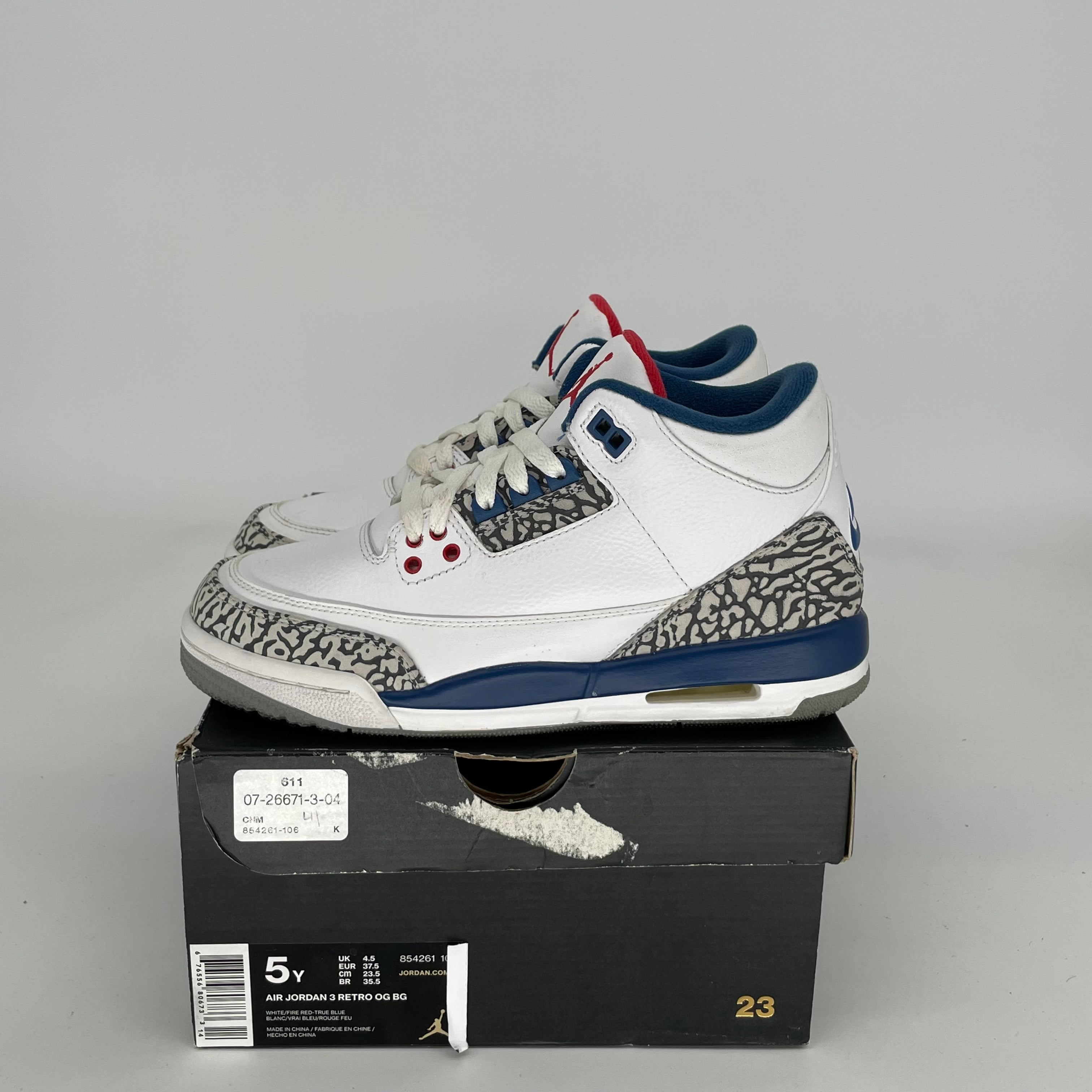 AIR JORDAN 3 TRUE BLUE SIZE 5Y 854261-106