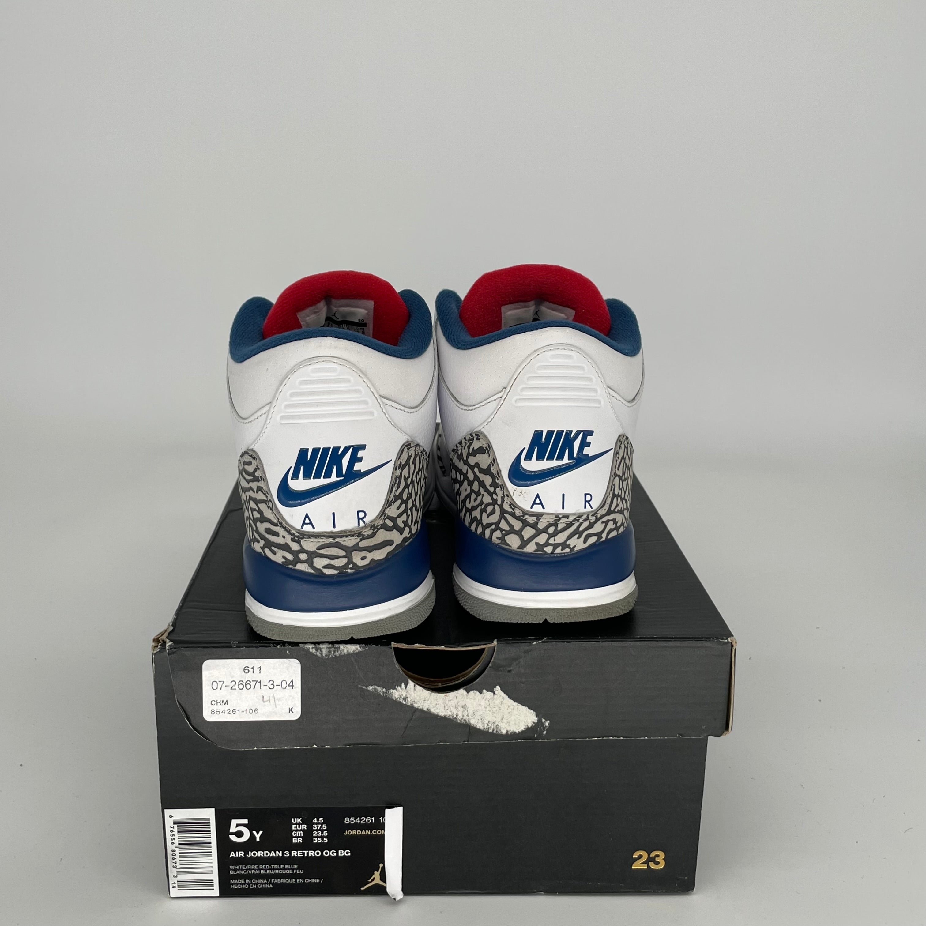 AIR JORDAN 3 TRUE BLUE SIZE 5Y 854261-106