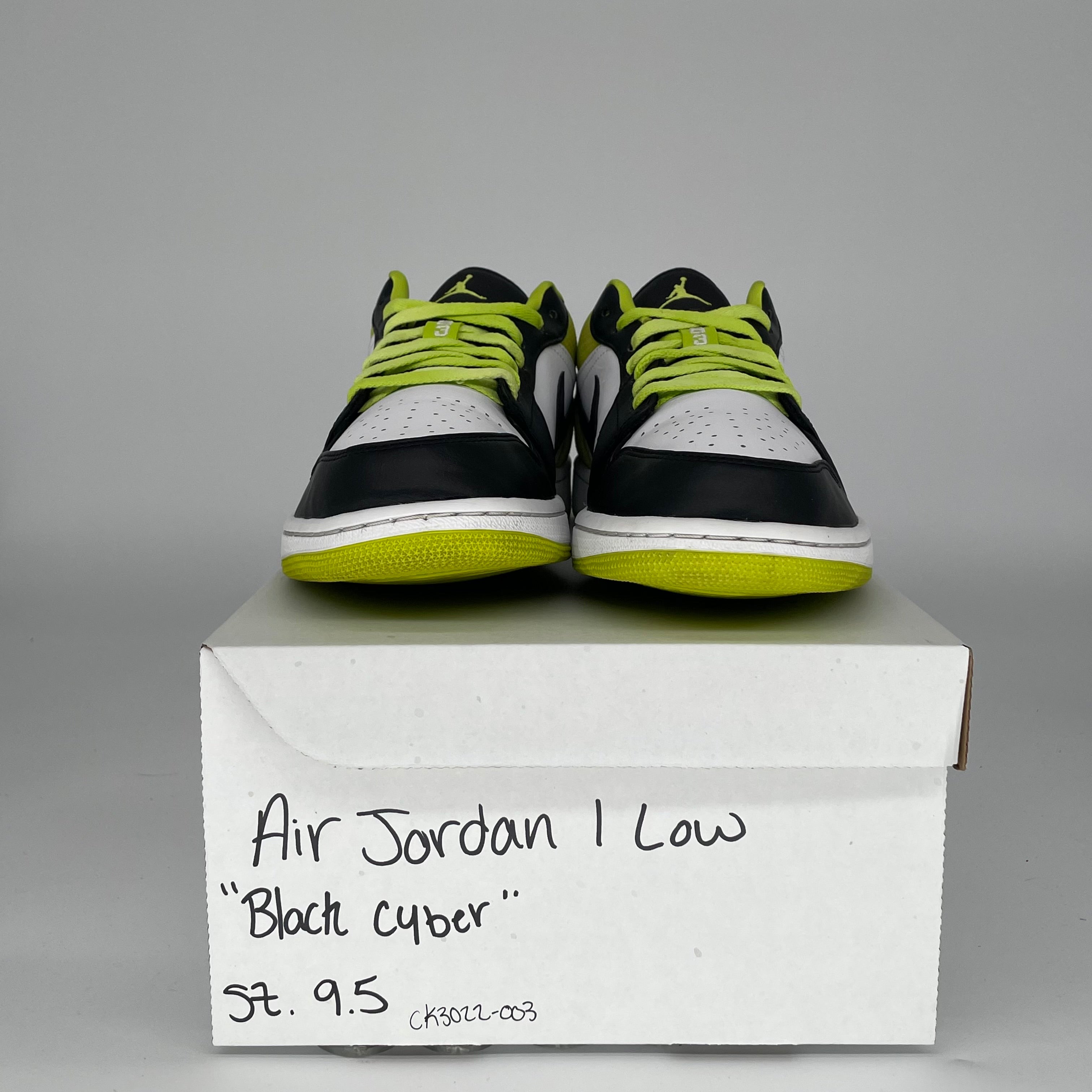 AIR JORDAN 1 LOW BLACK CYBER SIZE 9.5 CK3022-003