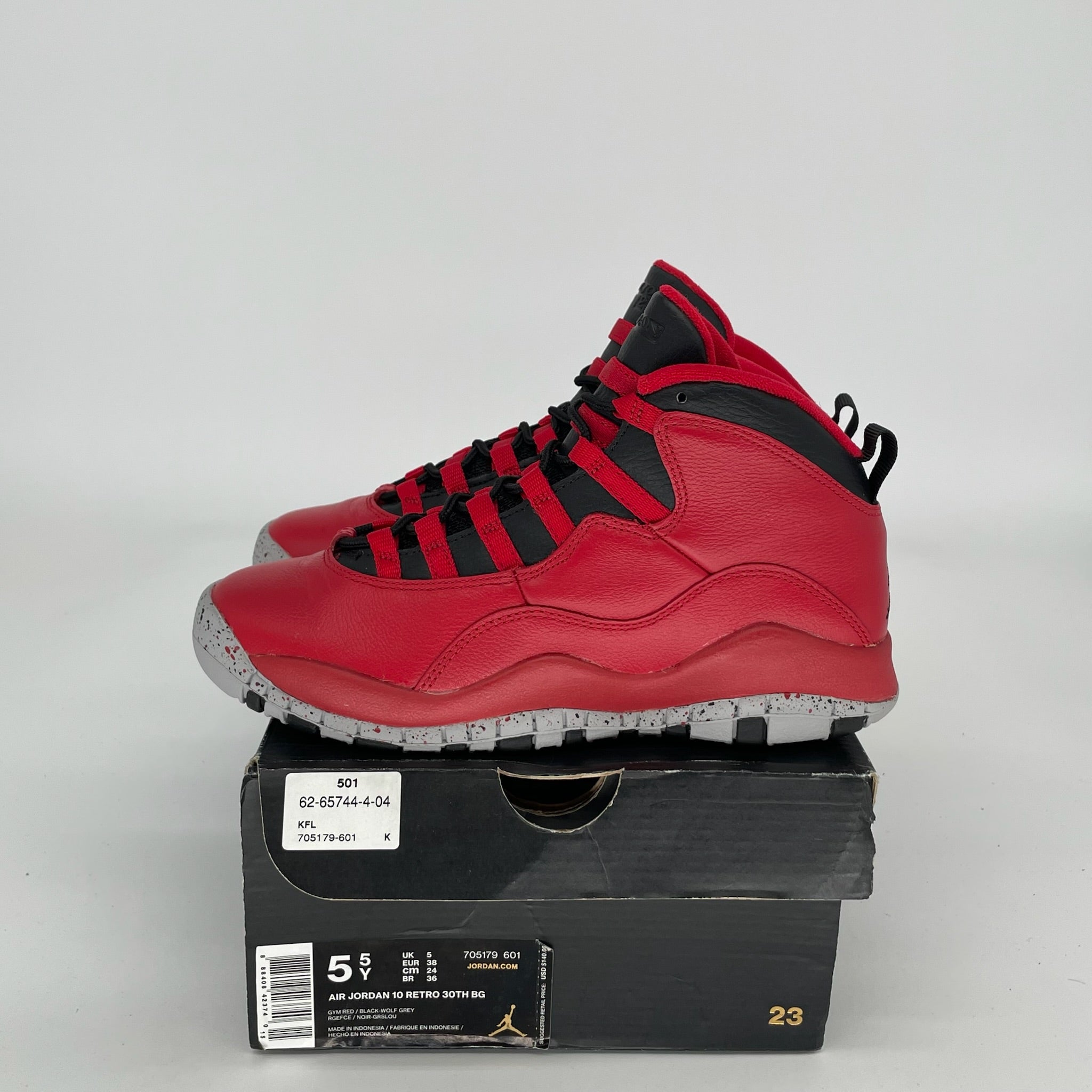 AIR JORDAN 10 BULLS OVER BROADWAY SIZE 5.5Y 705179-601