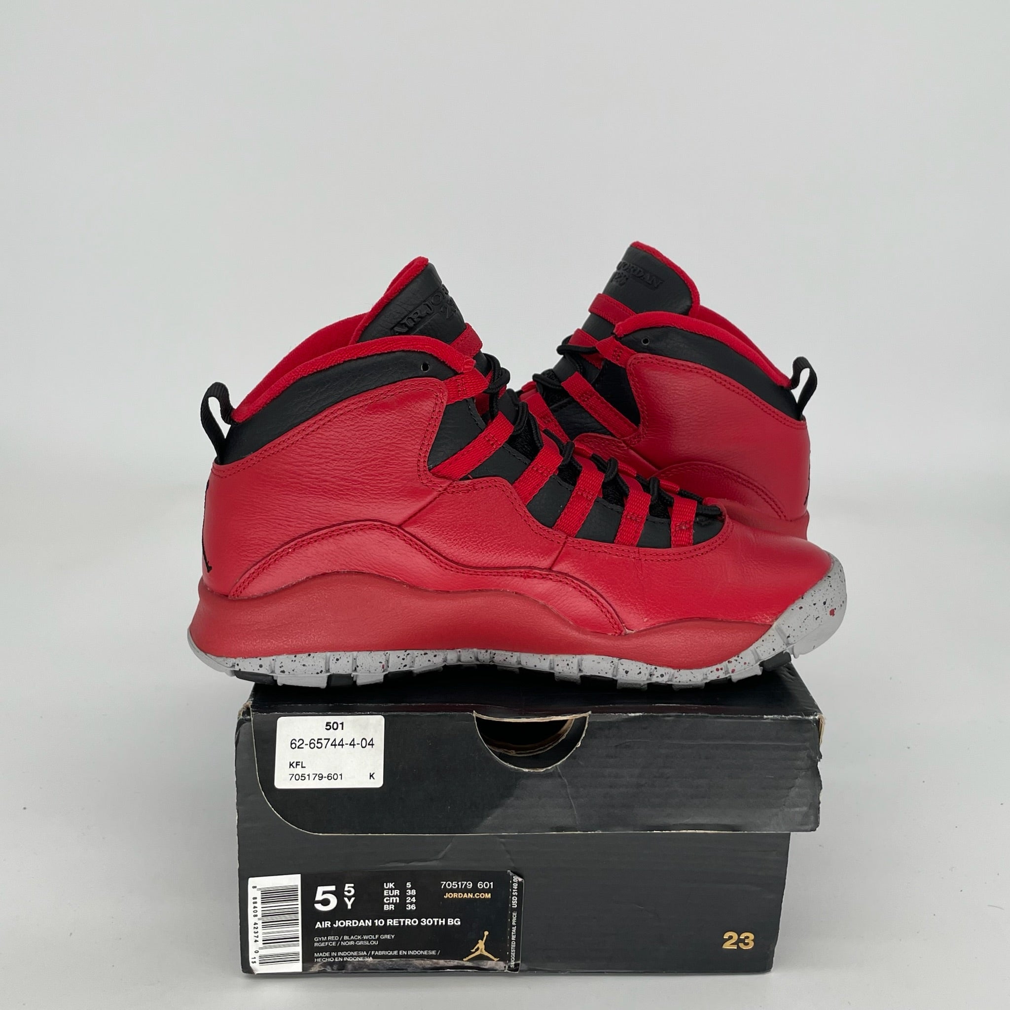 AIR JORDAN 10 BULLS OVER BROADWAY SIZE 5.5Y 705179-601