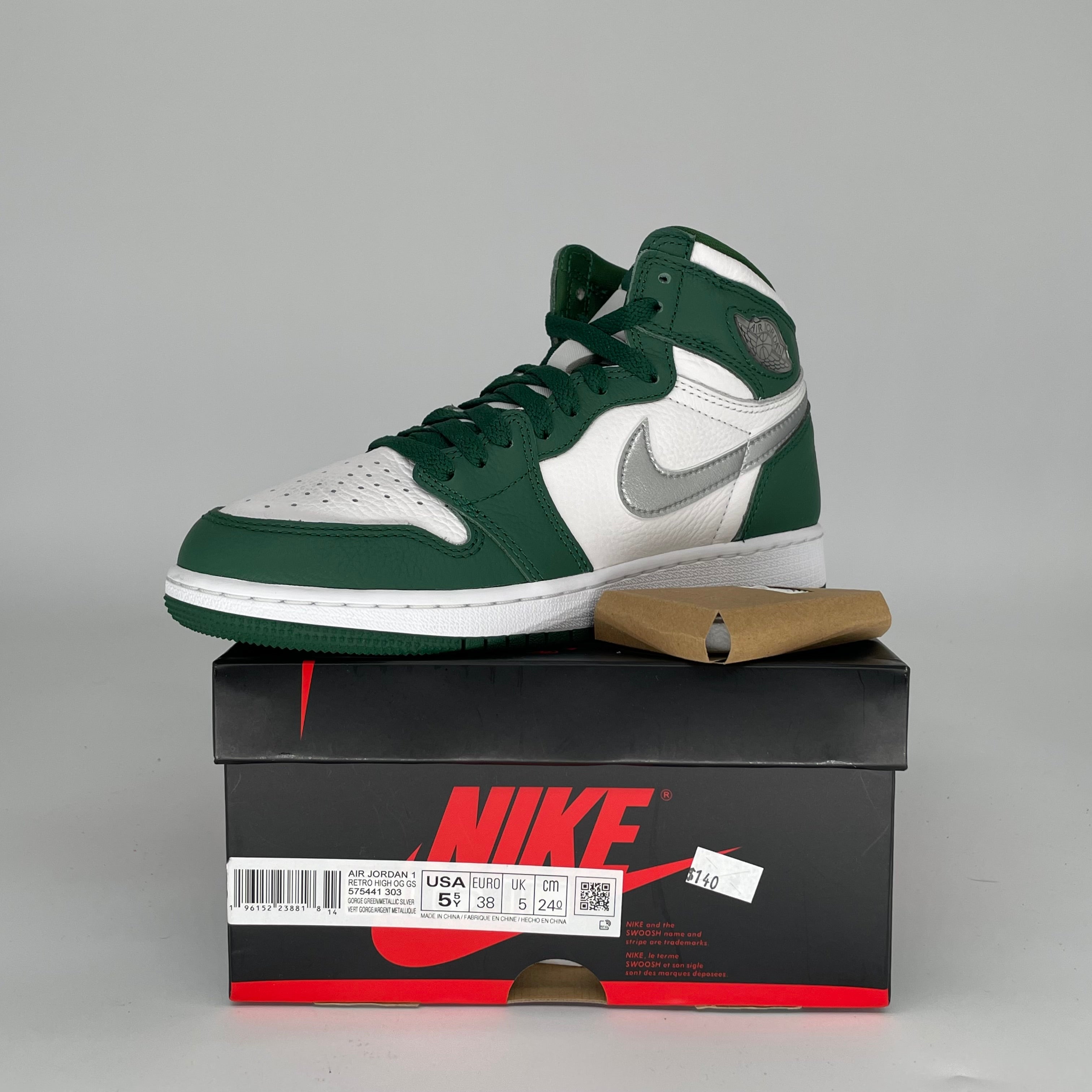 AIR JORDAN 1 GORGE GREEN SIZE 5.5Y 575441-303