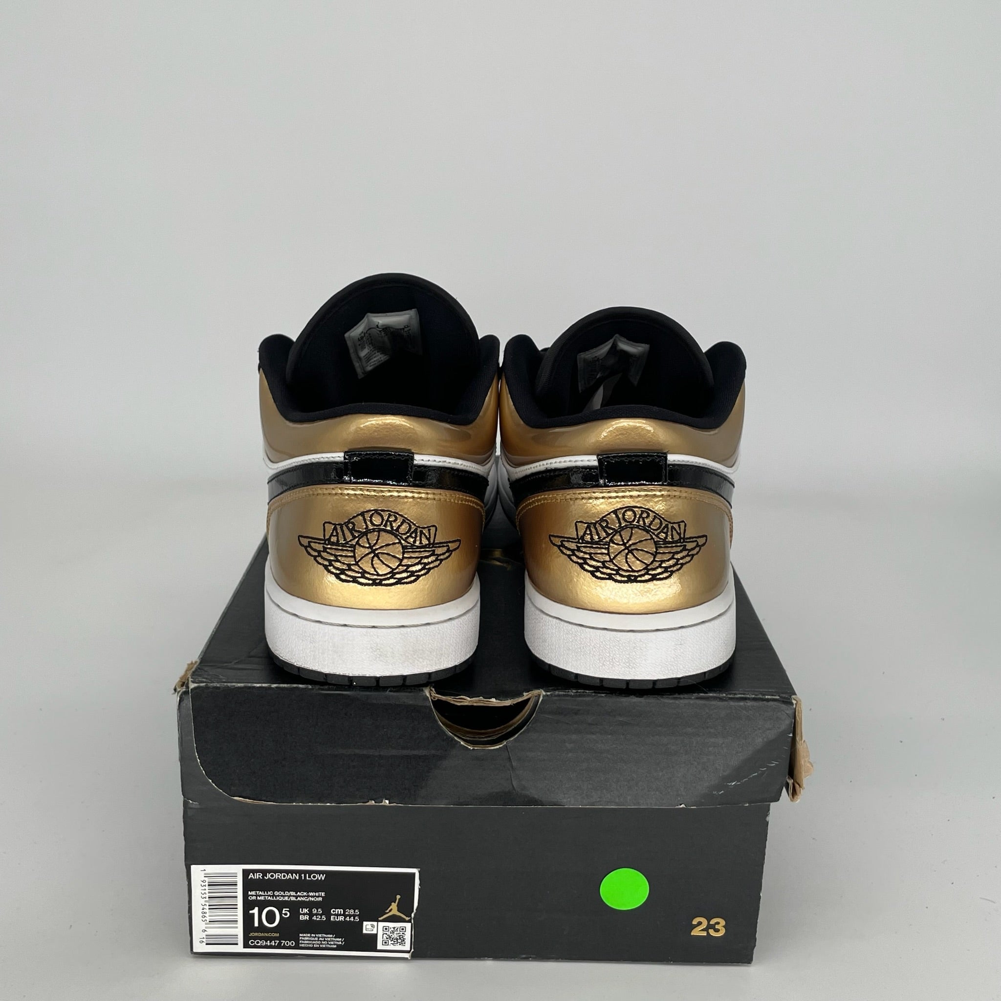 AIR JORDAN 1 LOW GOLD TOE SIZE 10.5 CQ9447-700