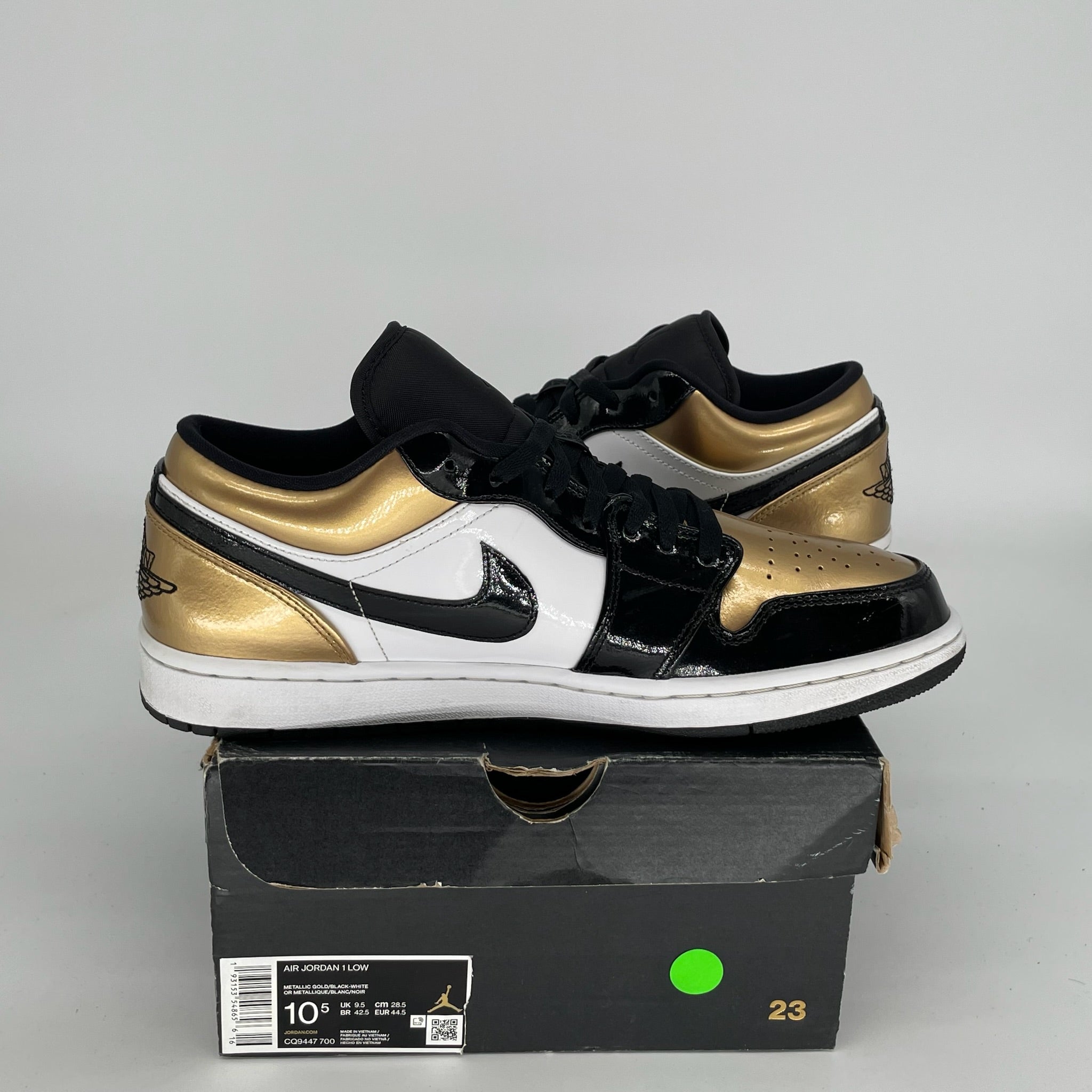 AIR JORDAN 1 LOW GOLD TOE SIZE 10.5 CQ9447-700