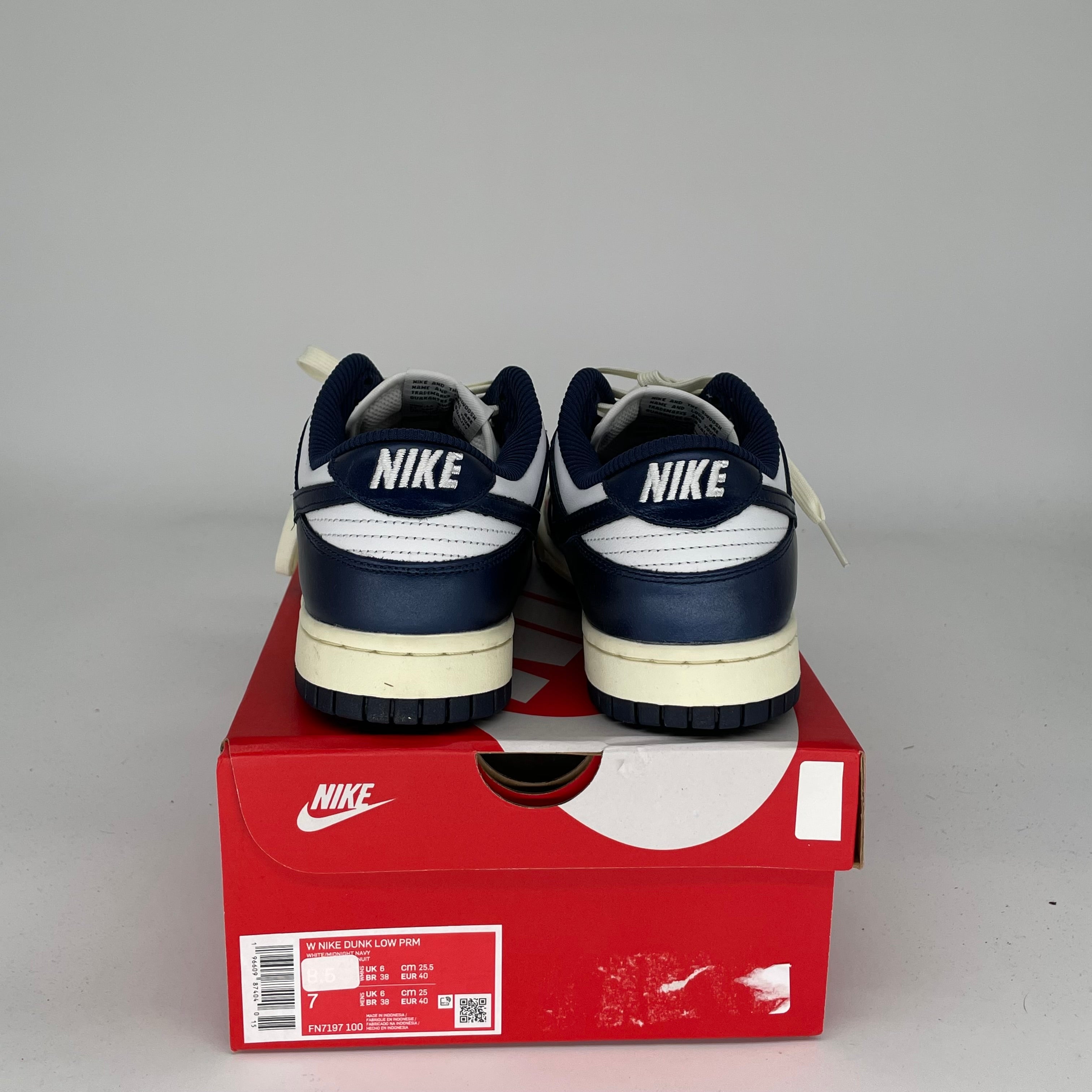NIKE DUNK LOW VINTAGE NAVY W SIZE 7/8.5W FN7197-100