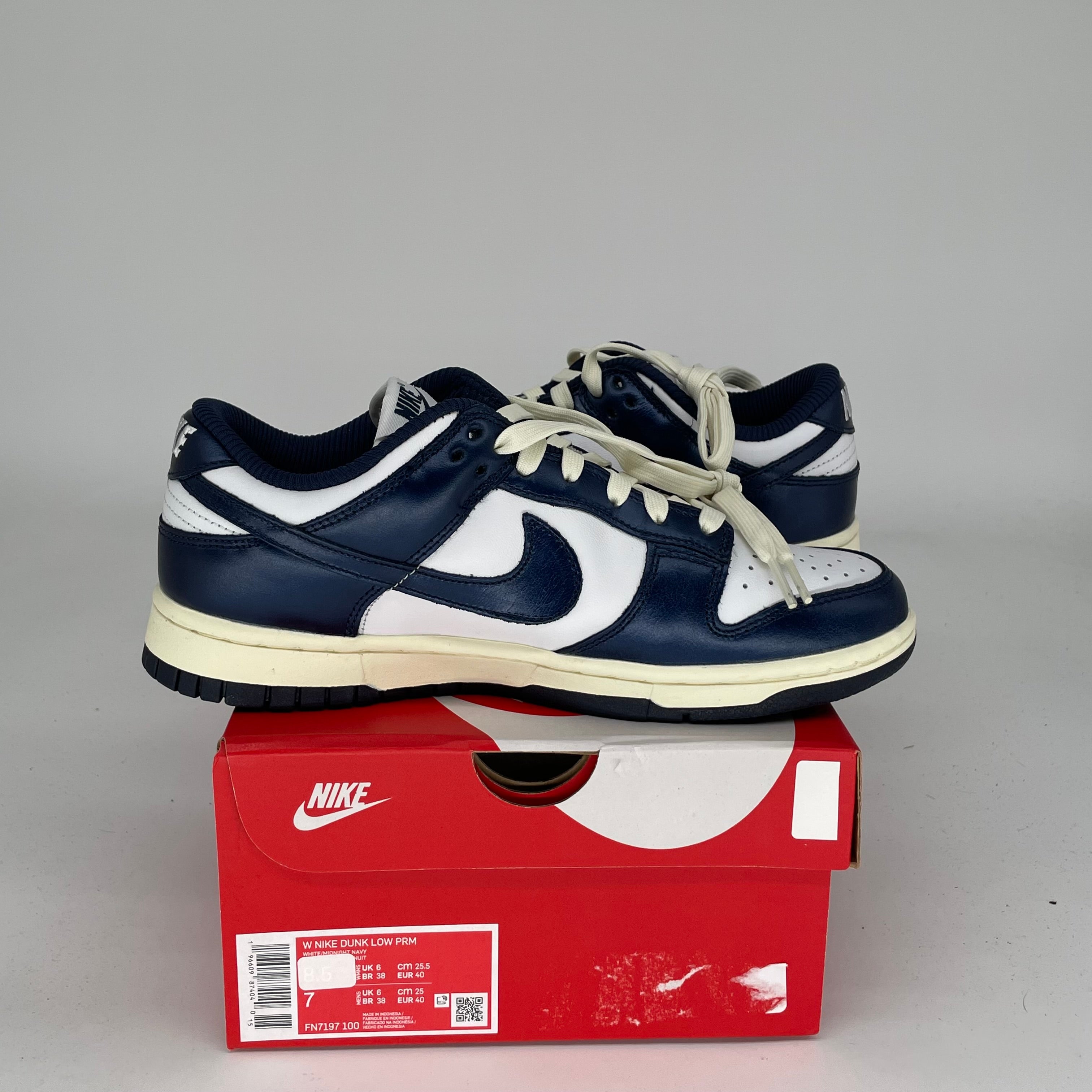 NIKE DUNK LOW VINTAGE NAVY W SIZE 7/8.5W FN7197-100