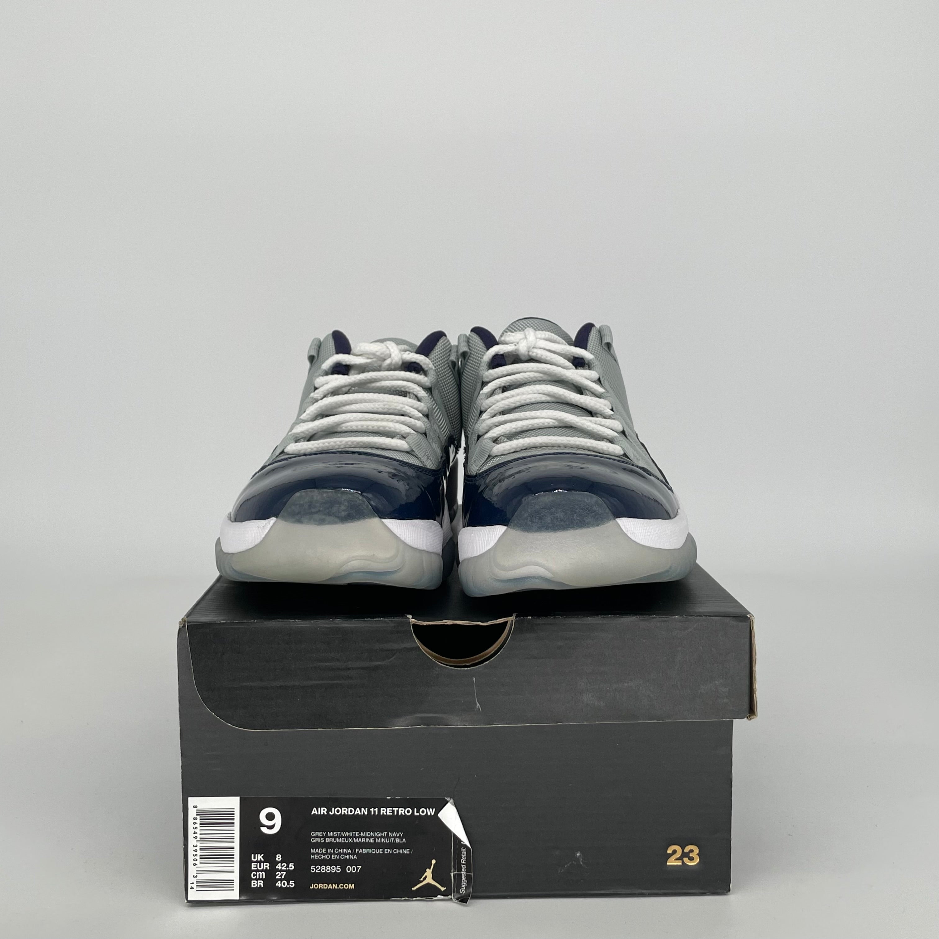 AIR JORDAN 11 LOW GEORGETOWN SIZE 9 528895-007