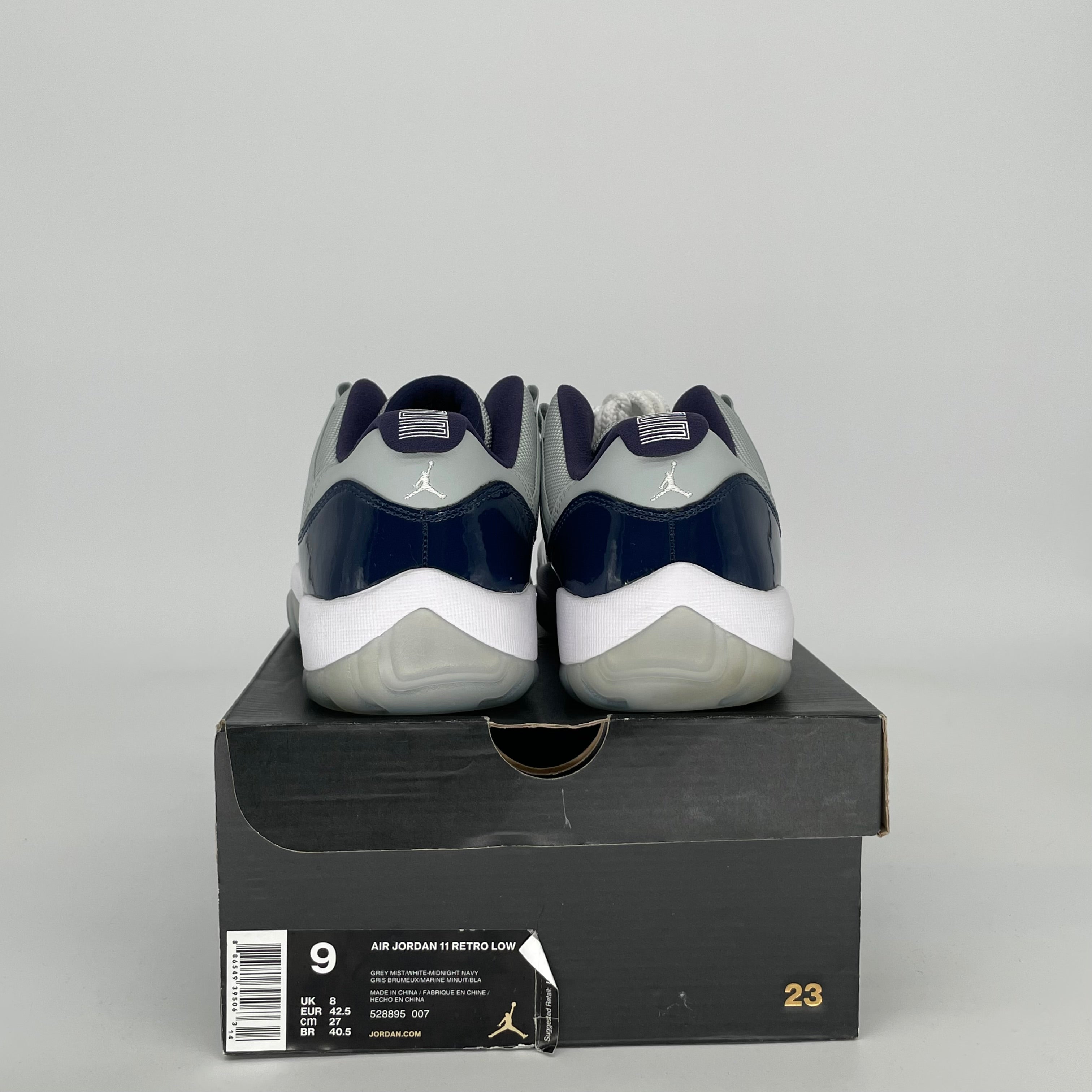 AIR JORDAN 11 LOW GEORGETOWN SIZE 9 528895-007