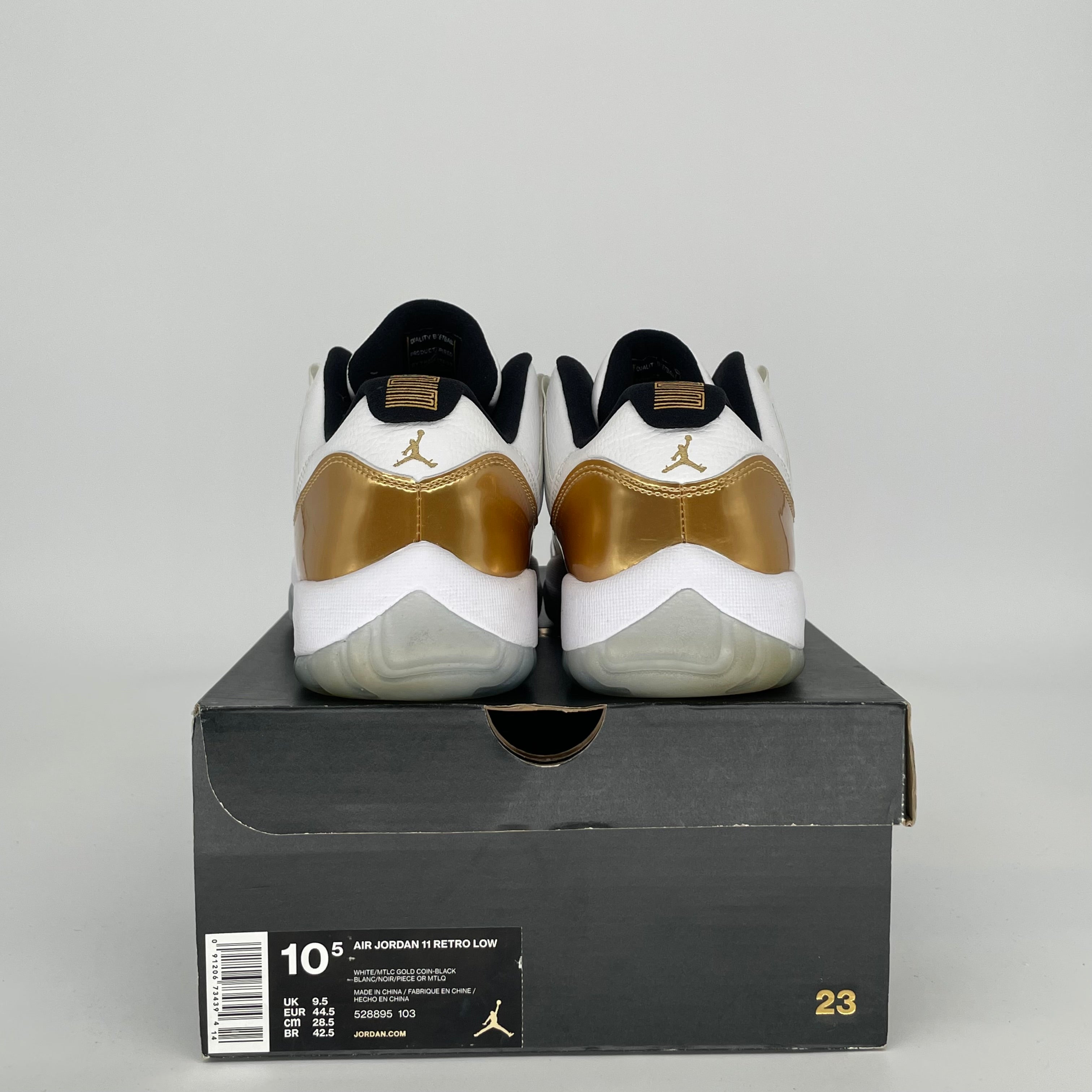 AIR JORDAN 11 LOW CLOSING CEREMONY SIZE 10.5 528895-103