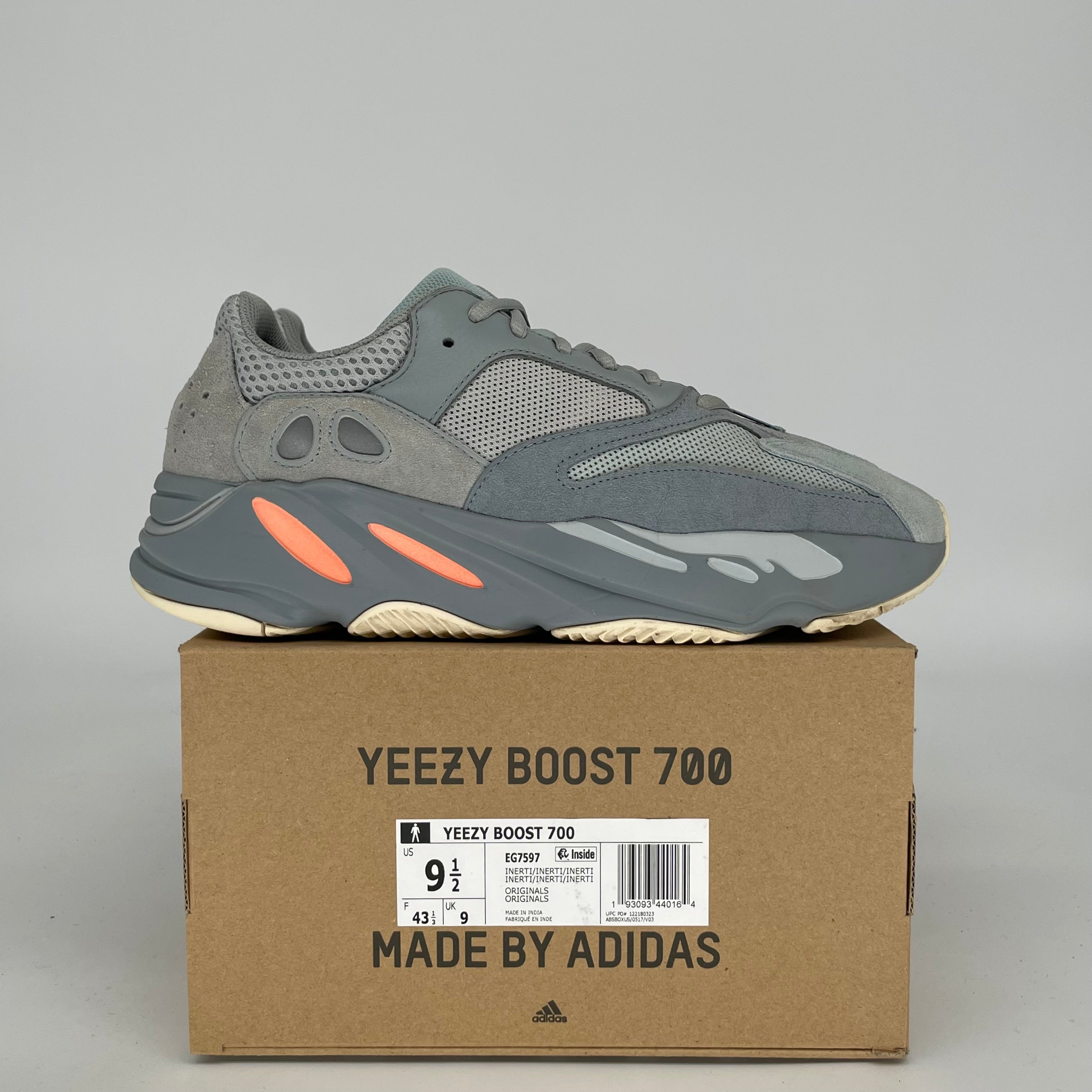 ADIDAS YEEZY 700 INERTIA SIZE 9.5 EG7597