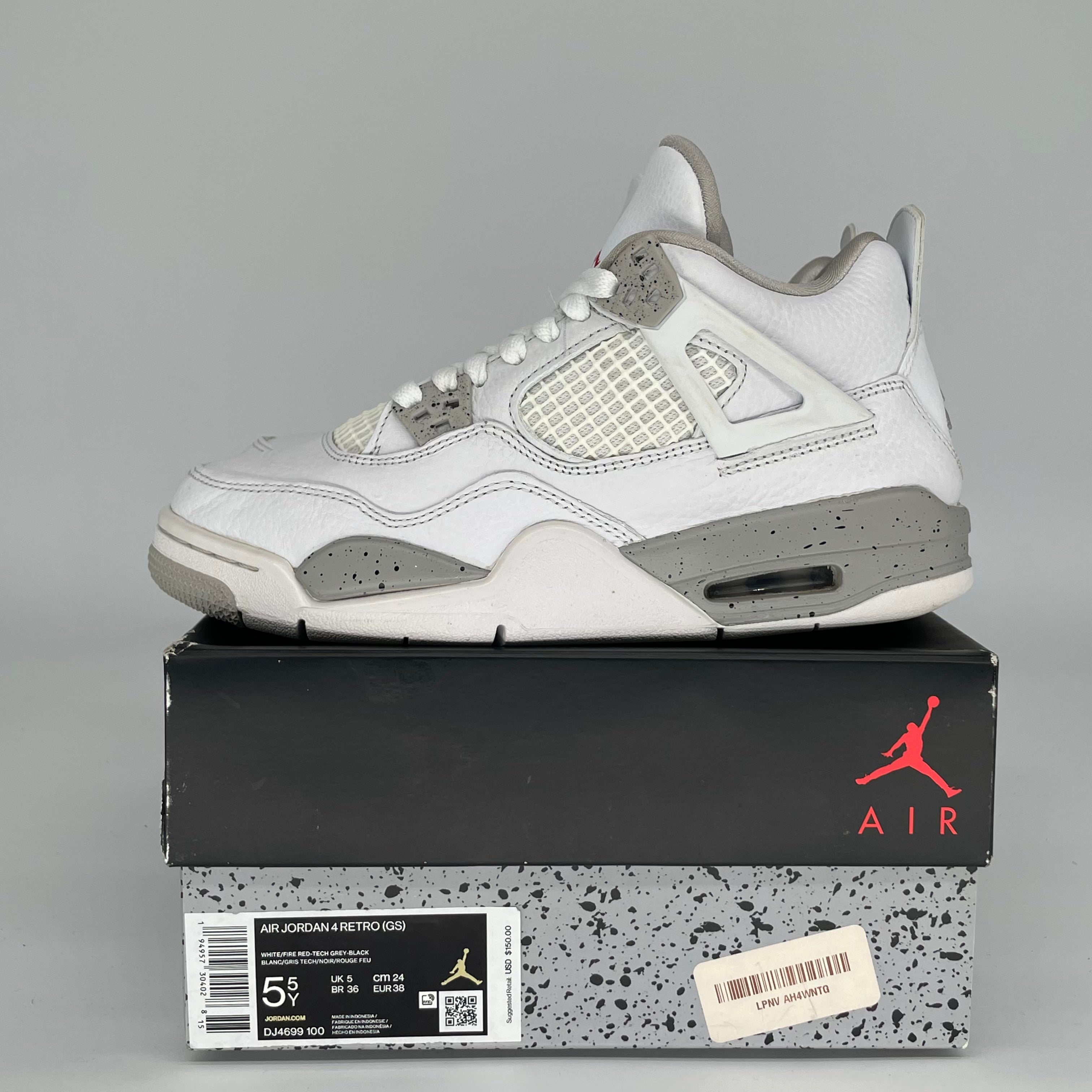 AIR JORDAN 4 WHITE OREO SIZE 5.5Y DJ4699-100